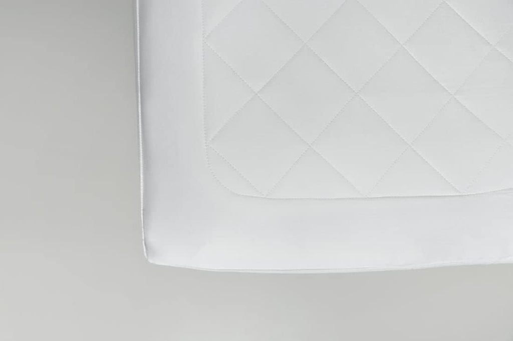 Cozy Earth Queen Size Mattress Pad - 100% Viscose from Bamboo Cooling Mattress Cover - Lightweight Temperature Regulating Bed Pad with 360-Degree Elastic Hem - Fits Mattresses up to 20'
