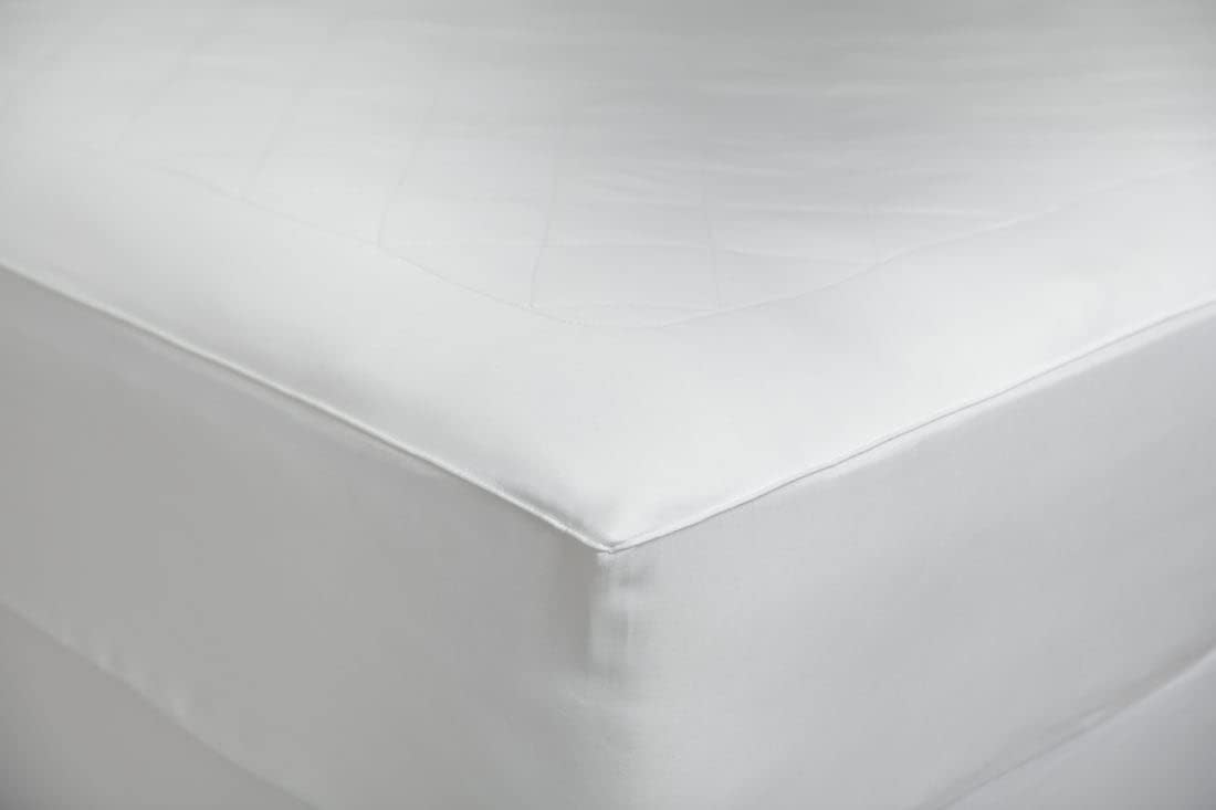 Cozy Earth Twin Size Mattress Pad - 100% Viscose from Bamboo Cooling Mattress Cover - Lightweight Temperature Regulating Bed Pad with 360-Degree Elastic Hem - Fits Mattresses up to 20'