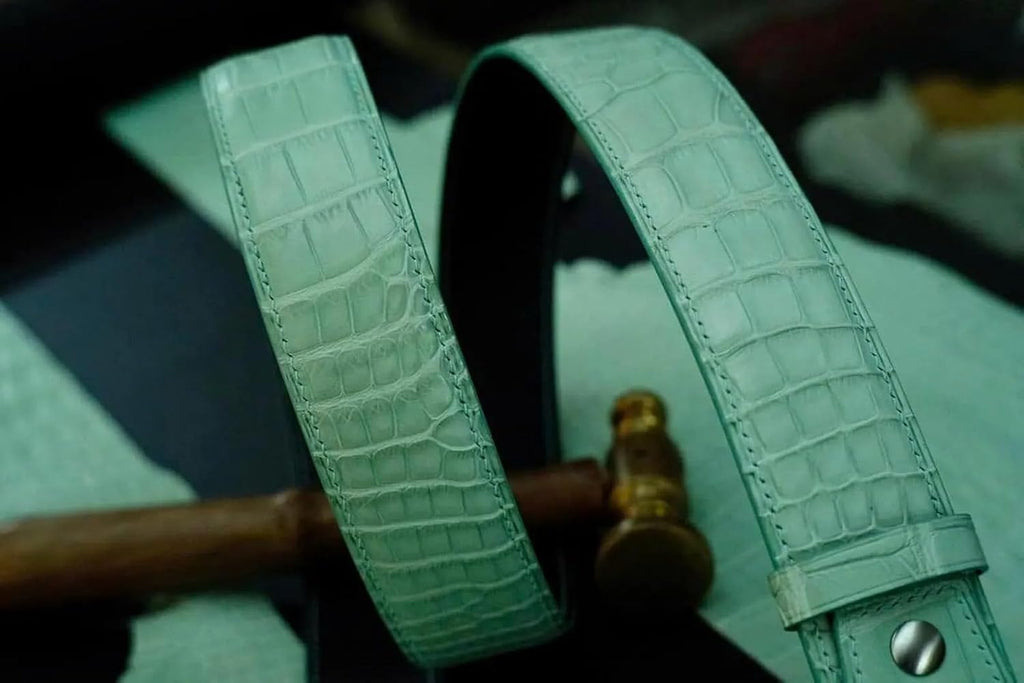 Genuine Alligator Leather Belts Buckle for Men, Crocodile Skin Belt for Mens