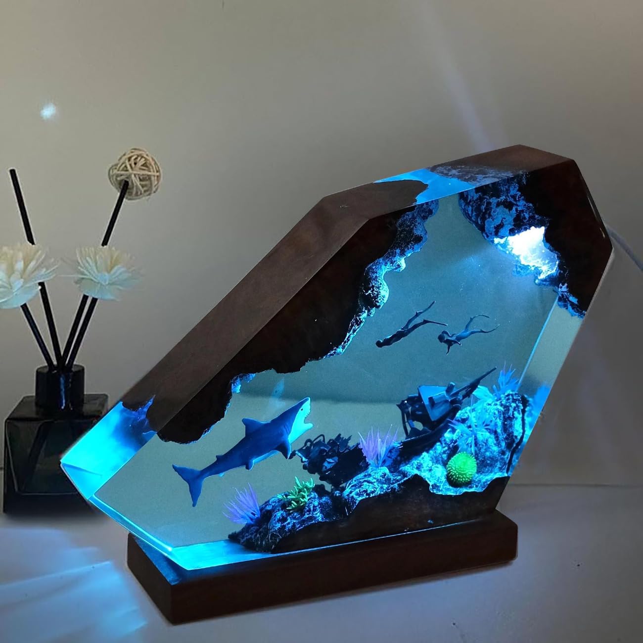 Shark Ocean Resin Lamp, Handmade Resin Night Light for Home Office Decor, Multi-Color LED Light with USB Port, Shark Gifts for Women & Men, Birthday Holiday Marine Biology Gifts for Kids (8'x5')