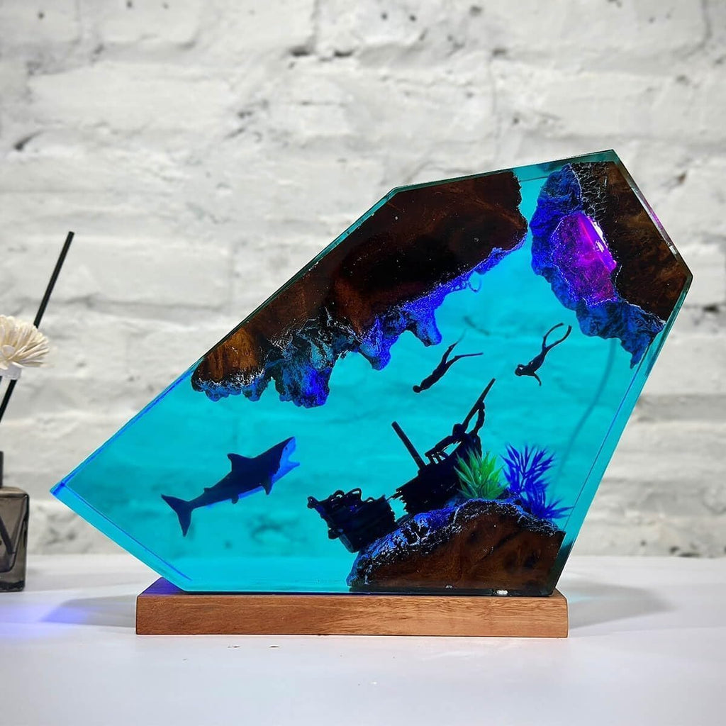 Shark Ocean Resin Lamp, Handmade Resin Night Light for Home Office Decor, Multi-Color LED Light with USB Port, Shark Gifts for Women & Men, Birthday Holiday Marine Biology Gifts for Kids (8'x5')