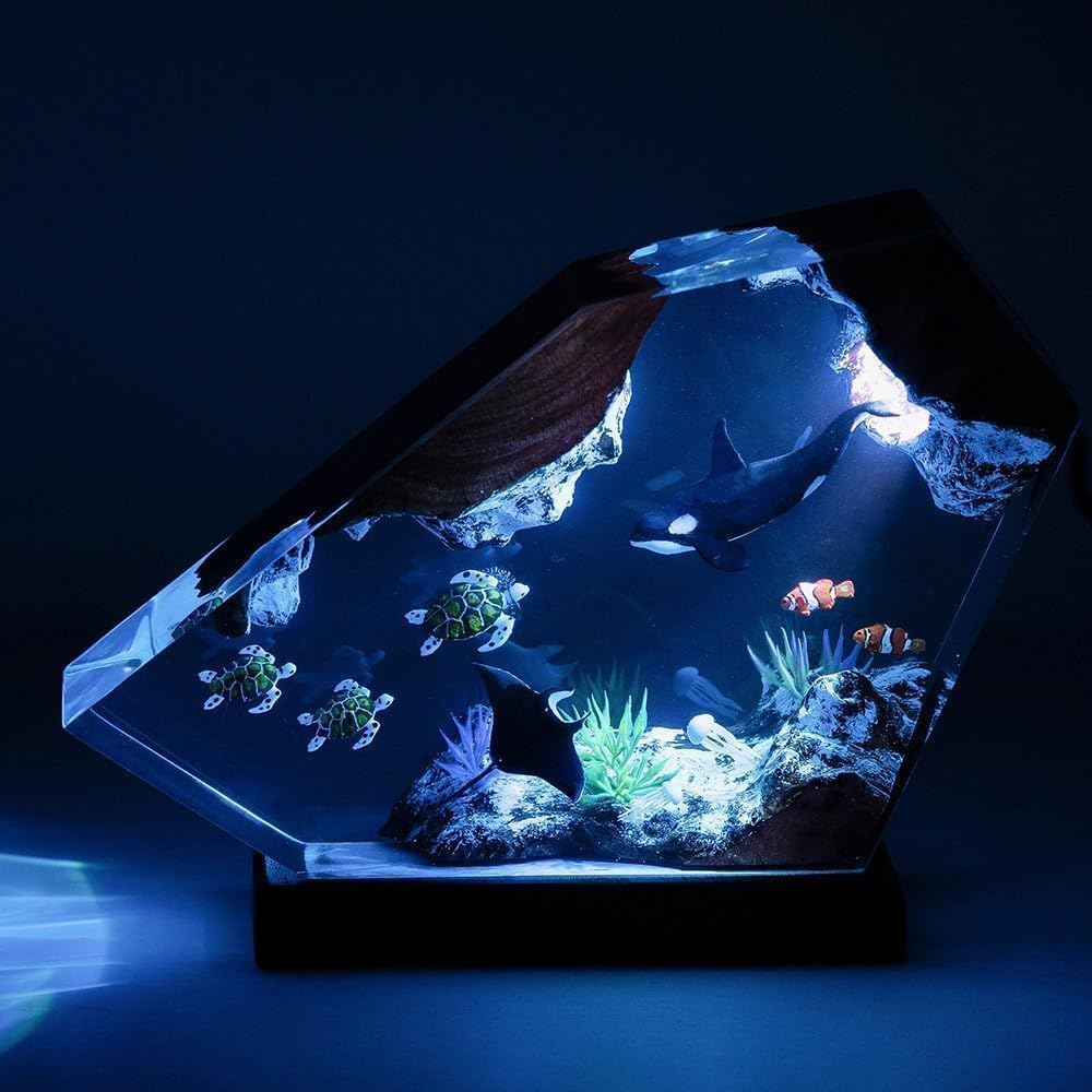 Orca Ocean Resin Lamp - Handmade Resin Night Light with USB Port, Variable Lights, Marine Biology Gifts for Women and Men, Ocean Enthusiast Collectibles, Unique Birthday Gifts for Him & Her (10'x6')
