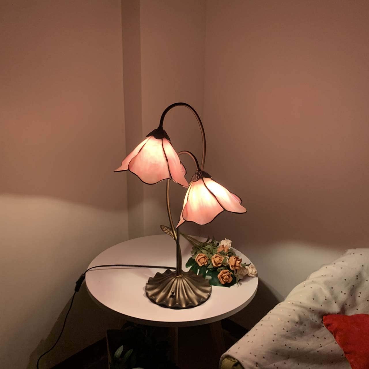 Bieye L10811 Flower Tiffany Style Stained Glass Table Lamp with 8-inch Wide Bent Glass Lampshade Lily Pad Base (2-Light, Pink)