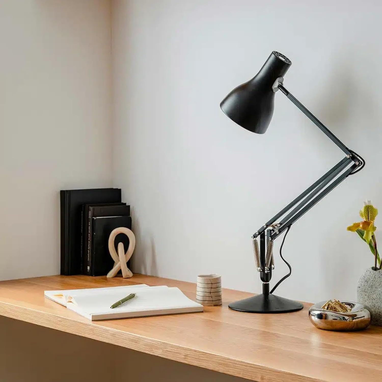 Anglepoise Type 75 Desk Lamp | Large Adjustable Matt Paint Finish Cast Iron Base Aluminum Cover Integrated Shade Switch for Home Decor Essentials Study Bedroom Office Light (Jet Black)