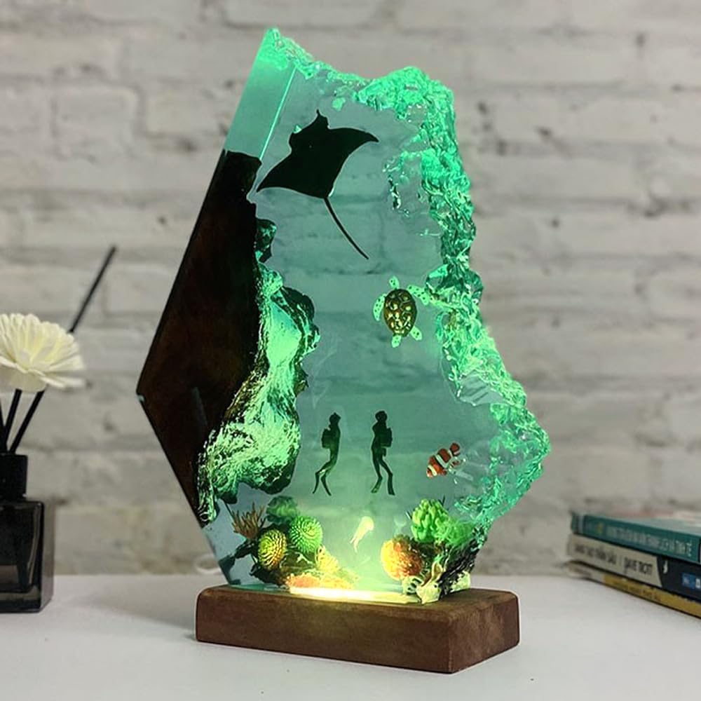 Handmade 3D Ocean Resin Lamp - USB Powered Resin Ocean Night Light with Wooden Base, Variable Lights, Scuba Diver Gifts, Diving Enthusiast Collectibles, Unique Birthday Holiday Gifts for Men & Women
