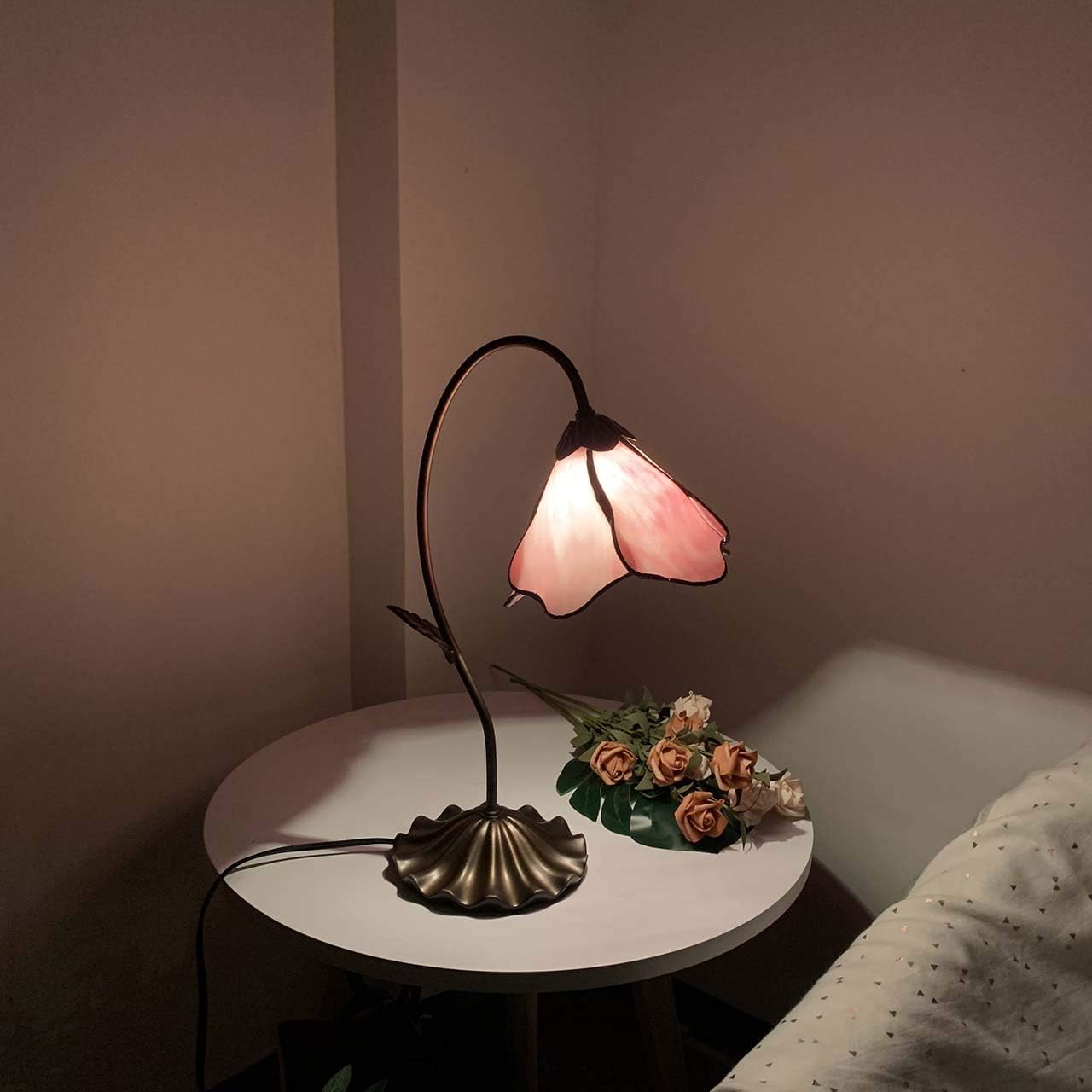 Bieye L10810 Flower Tiffany Style Stained Glass Table Lamp with 8-inch Wide Bent Glass Lampshade Lily Pad Base (1-Light, Pink)