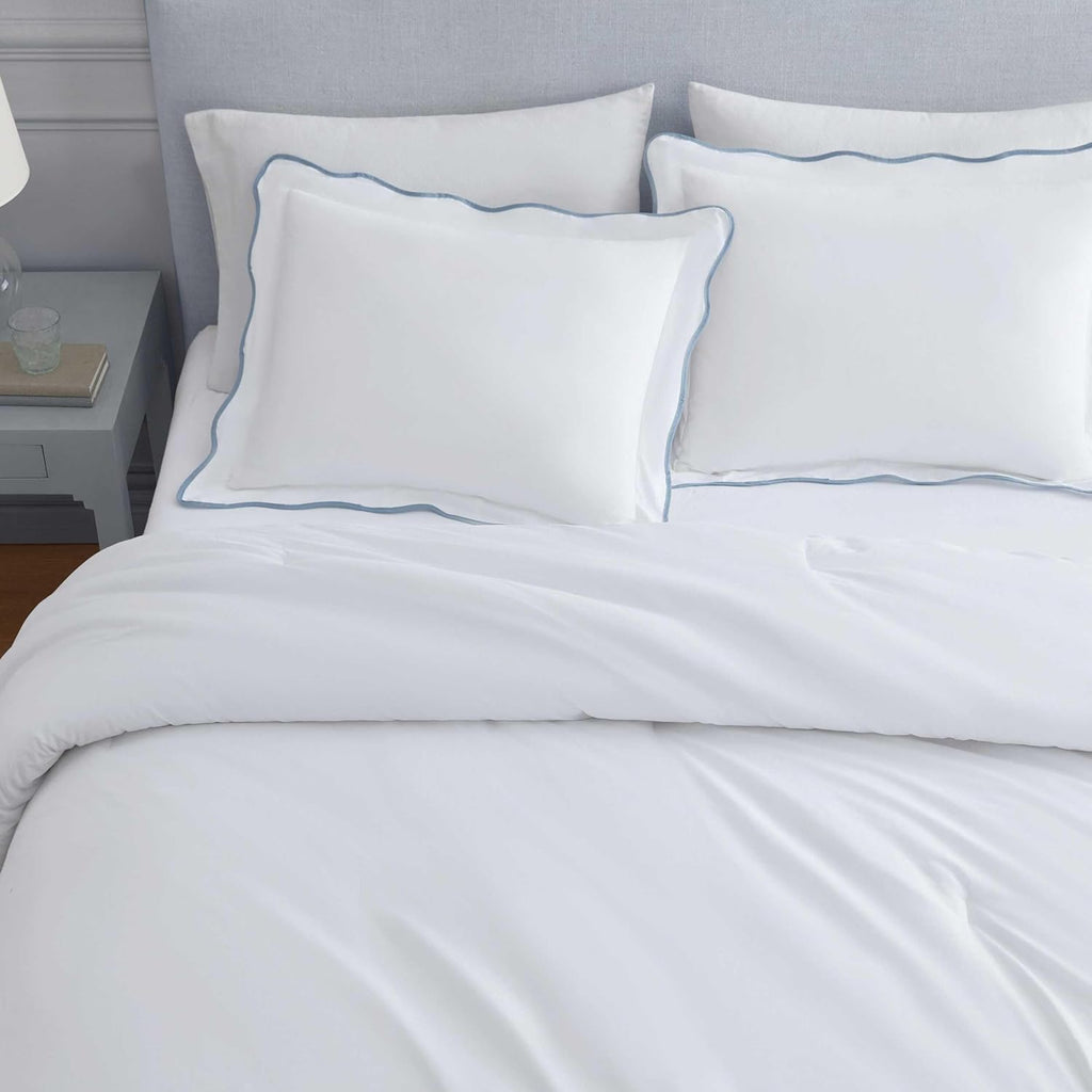 Martha Stewart - King Duvet Cover Set, Crisp & Smooth Bedding with a Cotton Percale Lightweight Feel, Reversible 3 Piece Bed Set with Matching Pillowcases (Simple Scallop Blue)