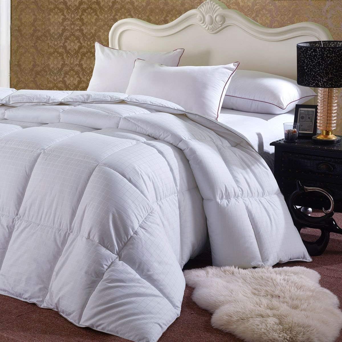 Royal Hotel Bedding Goose Down Comforter, California-King Size, 300 Thread Count 100% Cotton Dobby Checkered Shell, 600FP, 40 Ounce Down Fill