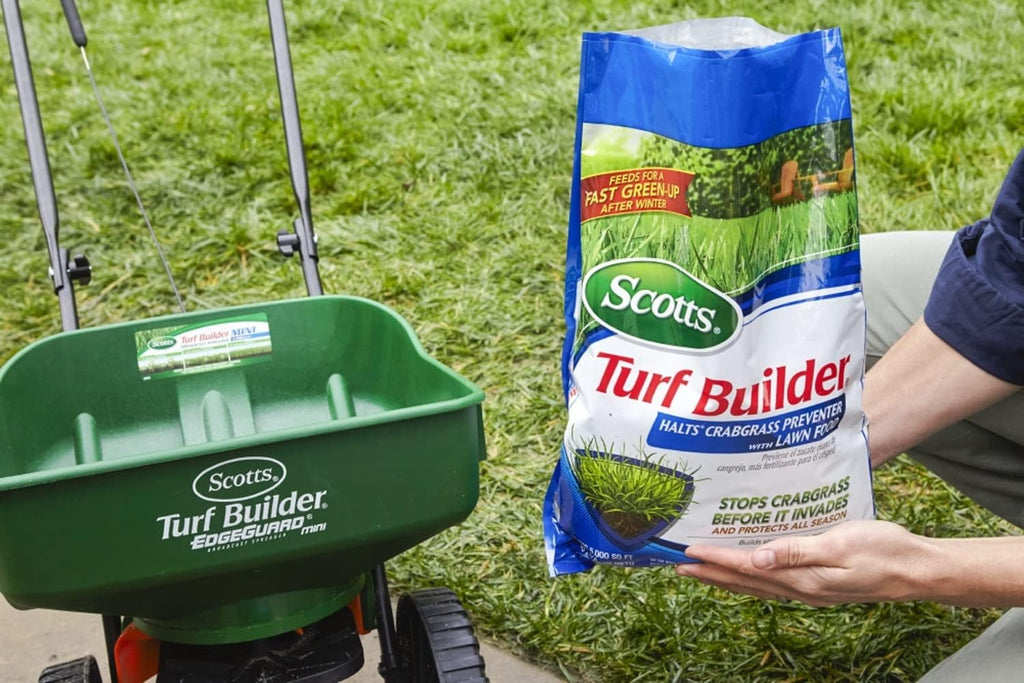 Scotts Turf Builder Halts Crabgrass Preventer with Lawn Food - Pre-Emergent Weed Killer, Lawn Fertilizer, 15,000 sq. ft., 40.05 lbs. (2-Pack)