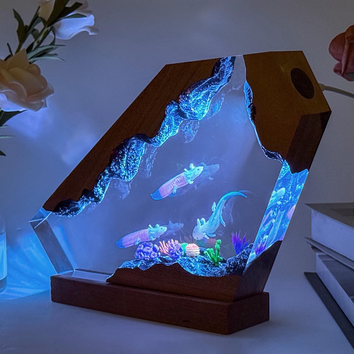 Axolotl Resin Lamp,Handcrafted 3D RGB Axolotl Night Light with Wooden Base for Home Office Decor,Unique Axolotl Gifts, Birthday Valentine's Day Gifts for Women & Men (M 8'X5')