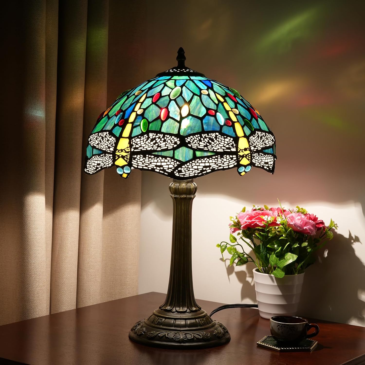 Tiffany Lamp Dragonfly Style Green Stained Glass Lamp Bedroom Table Lamp Reading Desk Light for Bedside Living Room Office Dormitory Dining Room Decorate Gift