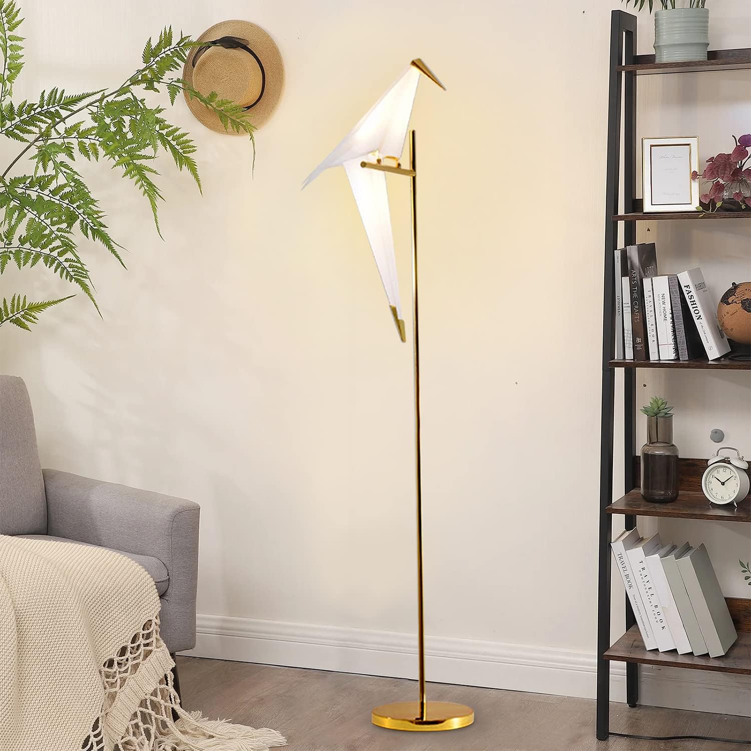 62-Inch Modern Bird Floor Lamp, Origami Bird Lamp Gold Standing Lamp with Birds Shade Swing Paper Crane Floor Light Fixtures for Living Room Bedroom Office