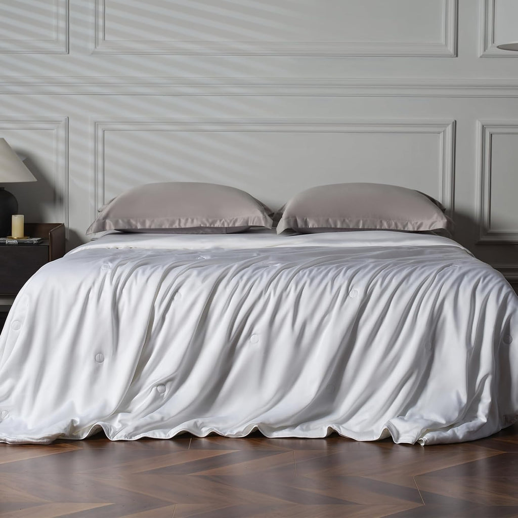 EP Mode Mulberry Silk Filled Quilt with 100% Viscose from Bamboo Fabric, Natural Lightweighted Cooling Comforter (White, Twin 68' X 88')
