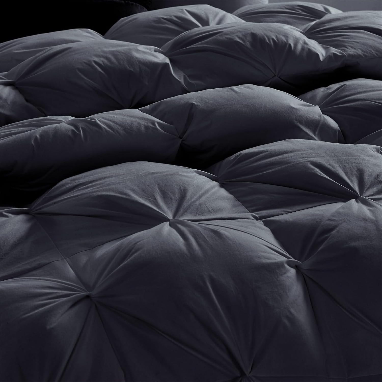 Luxurious Queen Size Goose Down Feather Fiber Comforter Duvet Insert, 100% Egyptian Cotton Cover, 60 oz. Fill Weight Comforter (Queen, Black Pinch Pleat)