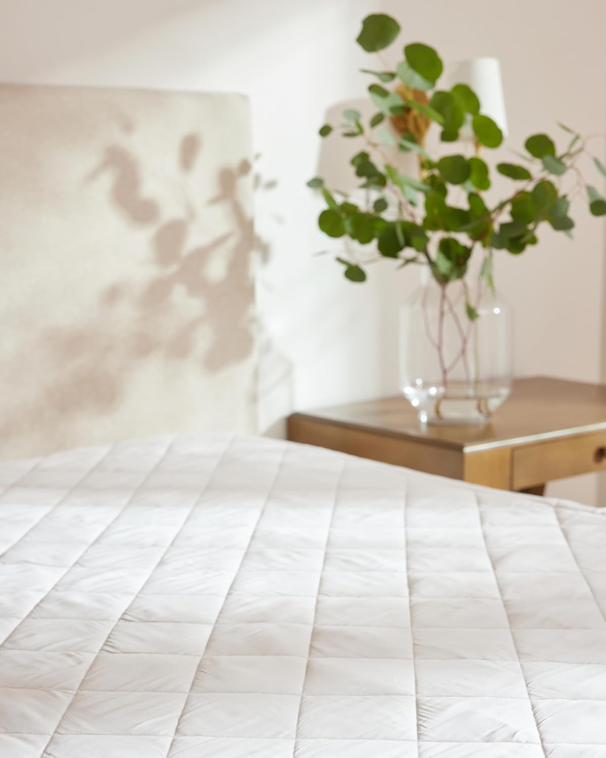 Cozy Earth Cali King Size Mattress Pad - 100% Viscose from Bamboo Cooling Mattress Cover - Lightweight Temperature Regulating Bed Pad with 360-Degree Elastic Hem - Fits Mattresses up to 20'