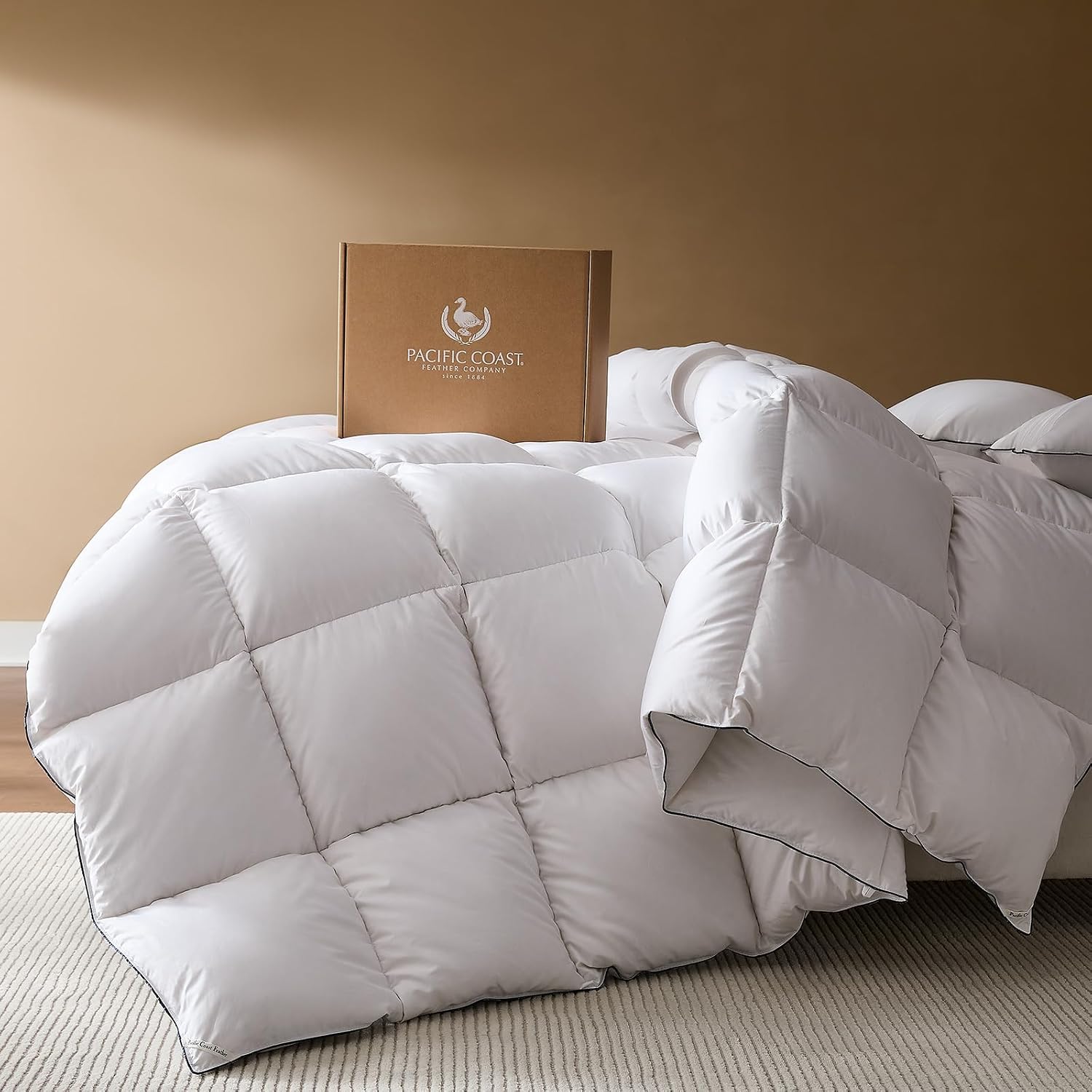 PACIFIC COAST Goose Down Fiber Comforters California King Duvet Insert, All Season White Comforter, 3D Hidden-Stitch Baffle Box Design,8 Tabs, Gifts for Women/Men, Extra Fluffy Luxury Duvet (104'x96')