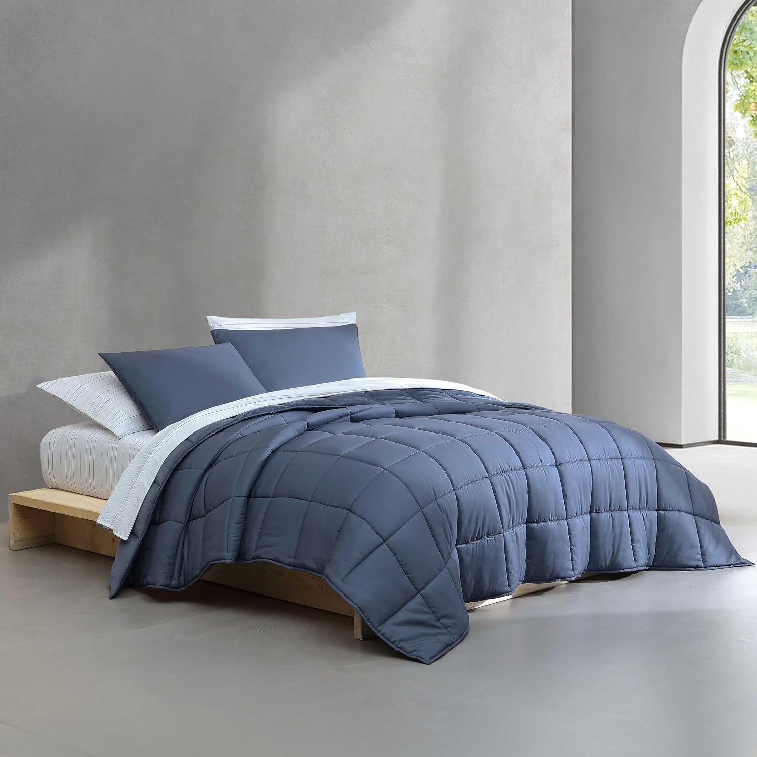 Calvin Klein - Queen Bonus Comforter Set, Reversible Bedding with Matching Bed Sheets, Pillowcases & Shams, Oeko-Tex Certified (Blue)