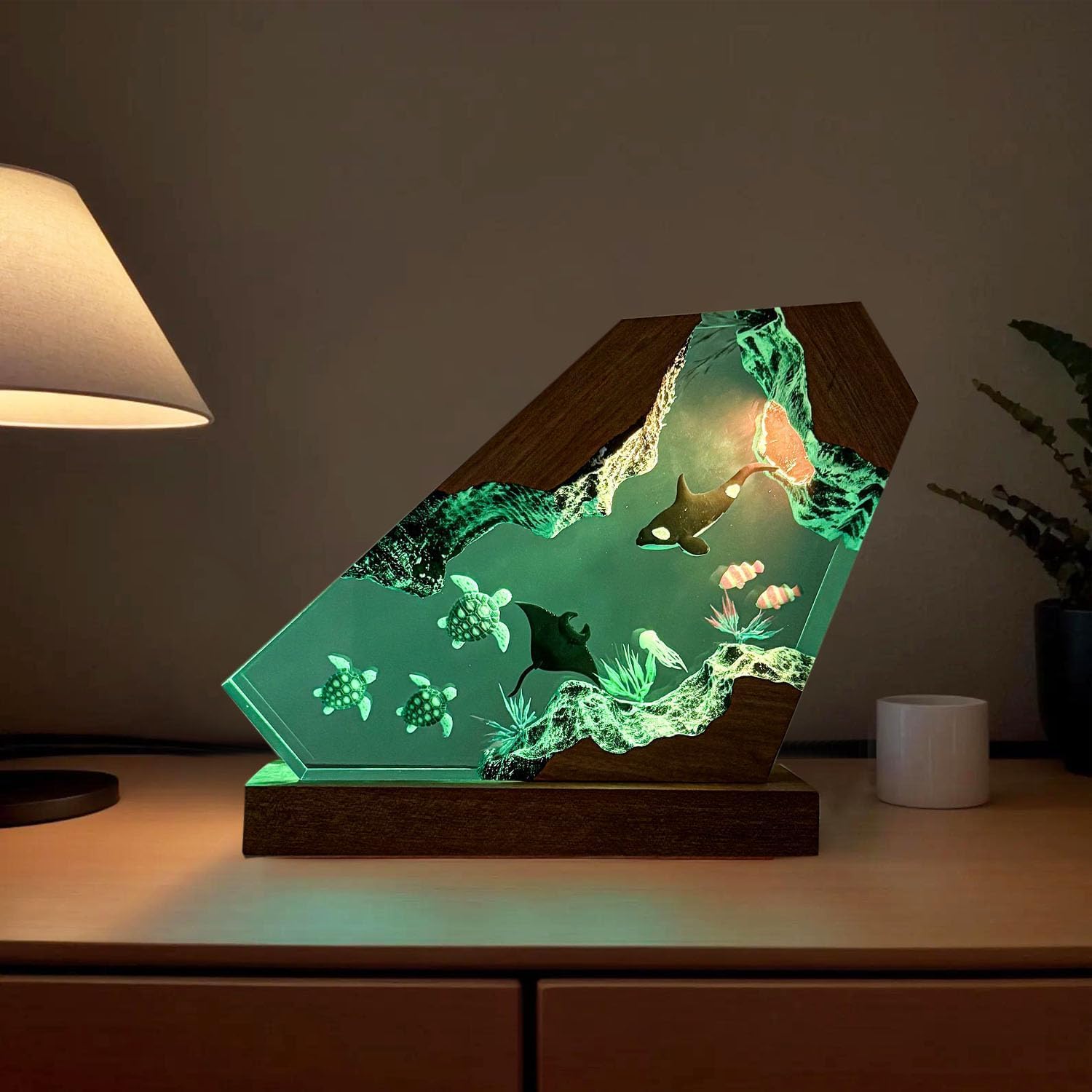 Orca Ocean Resin Lamp - Handmade Resin Night Light with USB Port, Variable Lights, Marine Biology Gifts for Women and Men, Ocean Enthusiast Collectibles, Unique Birthday Gifts for Him & Her (10'x6')