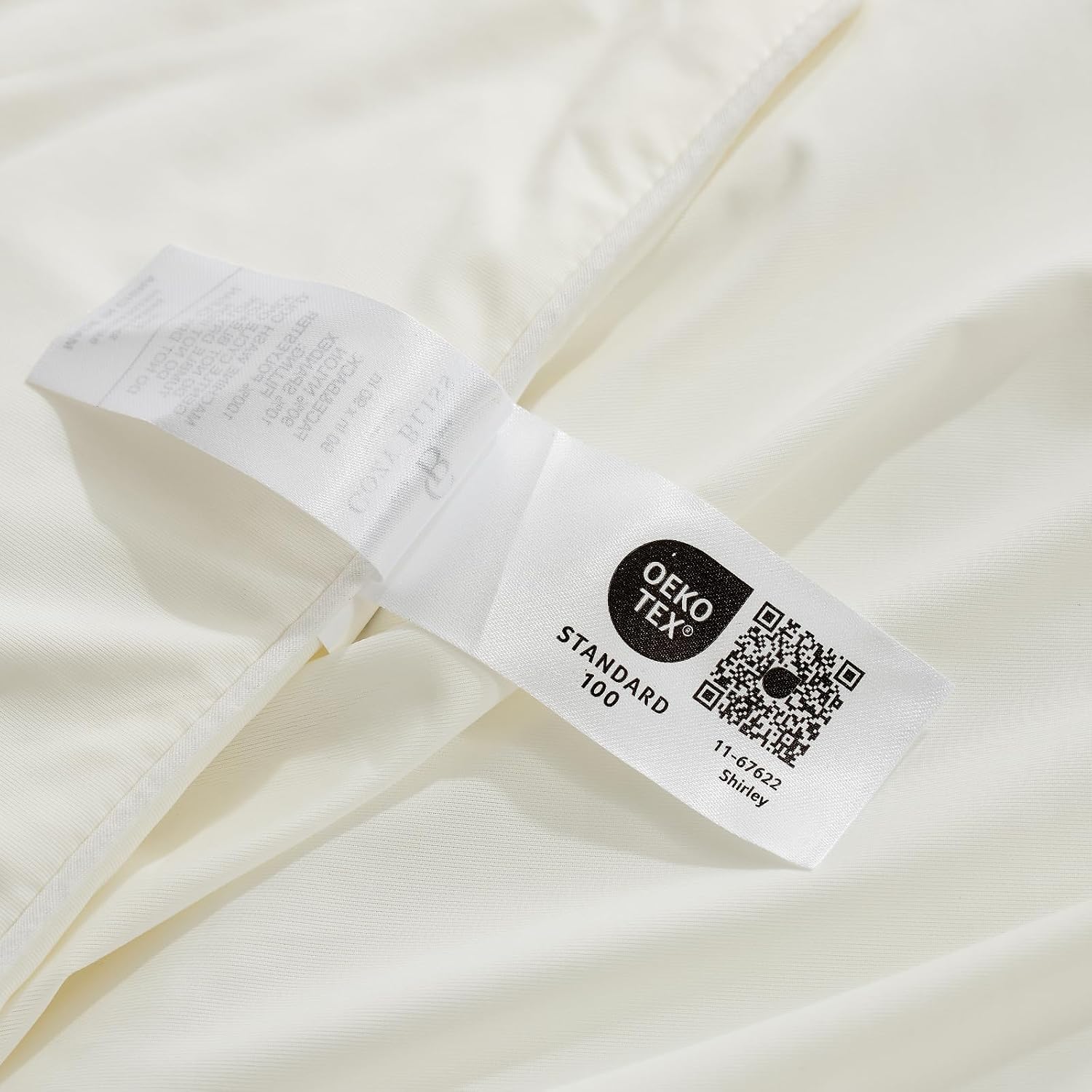 Cozy Bliss Cooling Comforter California King Size, Oversized Cooling Blanket for Hot Sleepers and Night Sweats, Cream Summer Comforter for Cal King Bed, Breathable Soft Lightweight Silk Smooth