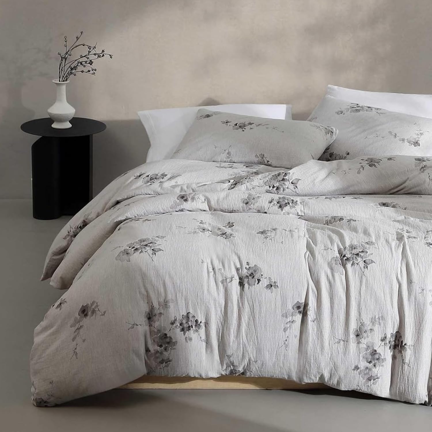 Calvin Klein - King Duvet Cover Set, Soft 100% Cotton Gauze Mélange Bedding, Tailored Knife-Edge Finish, 3 Piece Bed Set with Matching Pillowcases (Aquarelle Floral Grey)