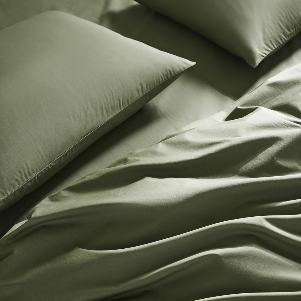 Brooklinen Luxury Percale Sheet Set - 4 Piece 100% Cotton Bed Sheets - 1 Fitted & 1 Flat Sheet, 2 Pillowcases - Cotton Percale Sheets for Hot Sleepers (Queen Size, Fresh Moss Green)