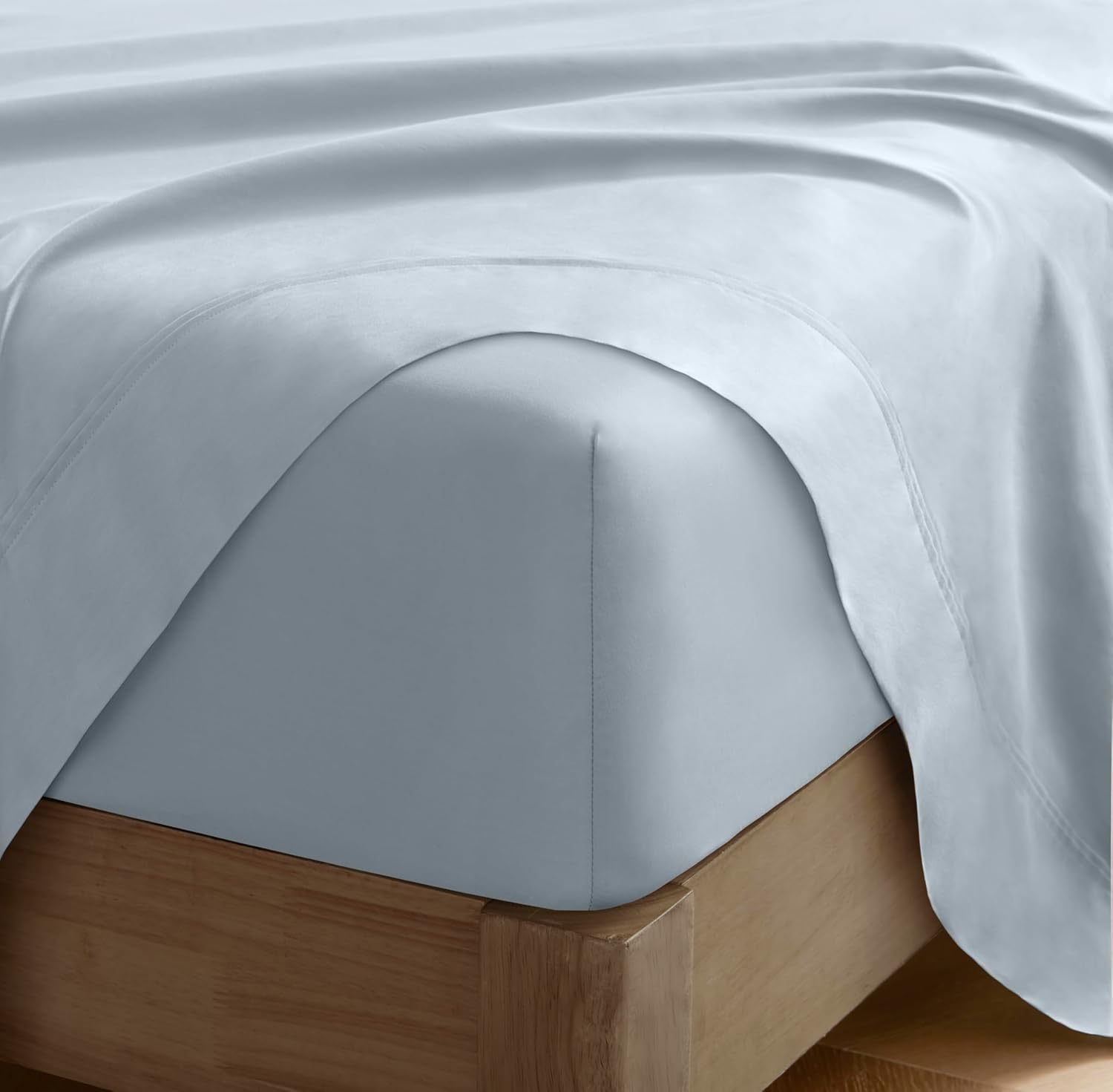 Harbor House Luxury 100% Egyptian Cotton Sheet Set, 400 Thread Count Sateen Weave, Soft & Breathable Bed Sheets with Deep Pocket, 4-Piece Queen Bedding Set, Blue
