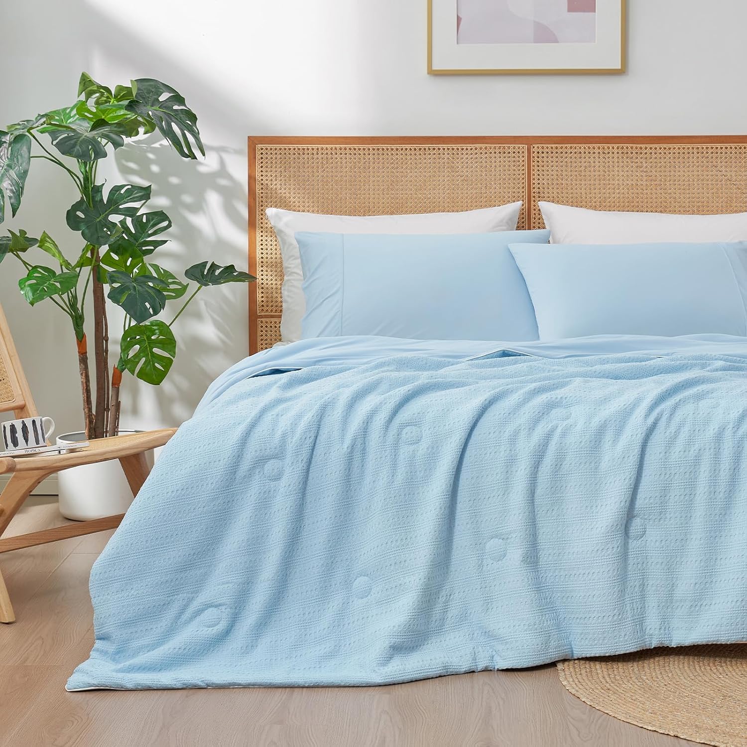 Amélie Home Waffle Cooling Comforter King Size, Q-Max 0.45 Reversible Lightweight Cooling Blanket for Hot Sleepers, Breathable Bedding for Night Sweats, 106'x90', Sky Blue