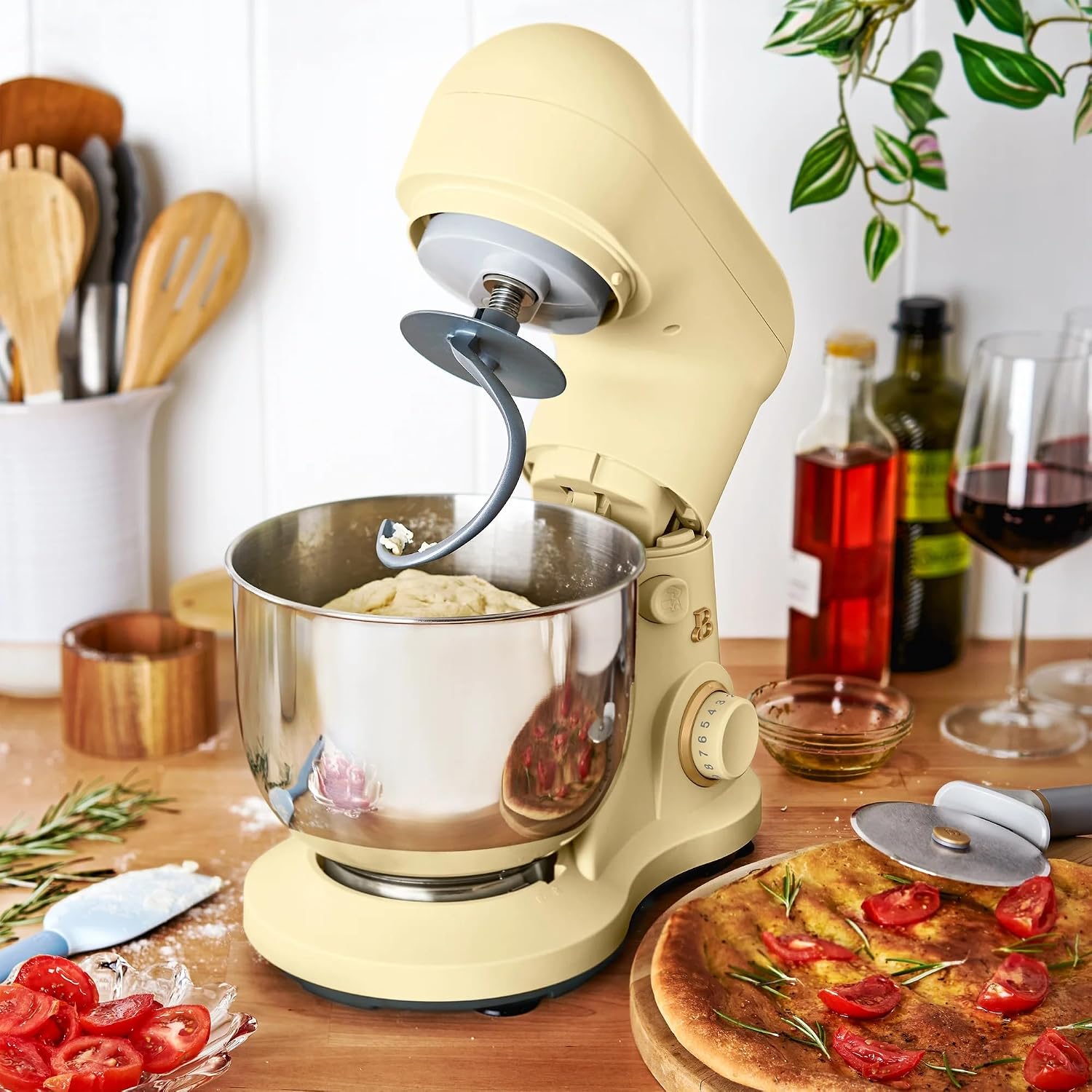 3.5 Qt Stand Mixer, 300W Powerful Motor, Tilt-Head Design with Stainless Steel Bowl, 12 Speeds, Includes Dough Hook Whisk Beater for Baking Mixing (Buttercream)