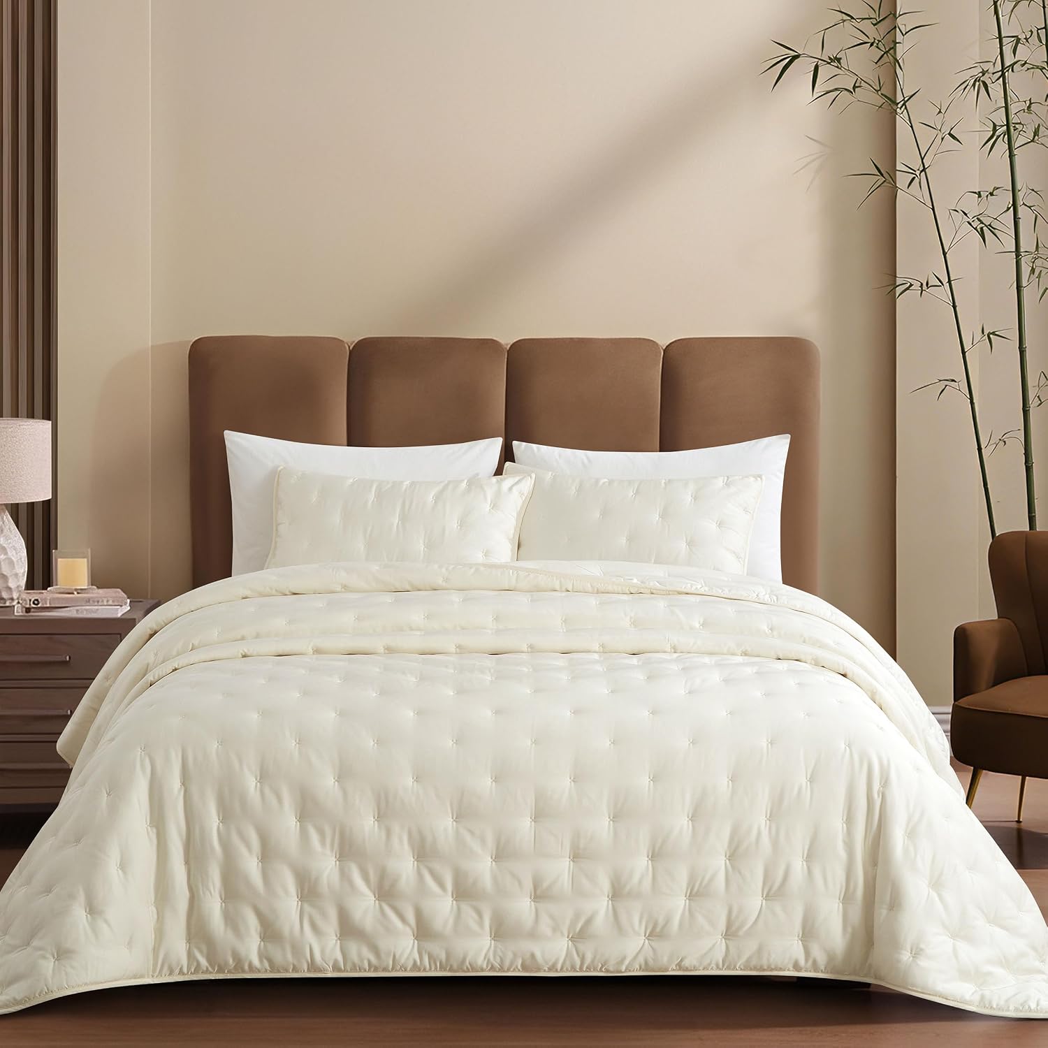 King/Cal King Quilt Set, 100% Viscose Derived from Bamboo, 3-Piece Dreamer Cross Stitch Cooling Rayon Bedding with 4 Corner Loops, Ivory White