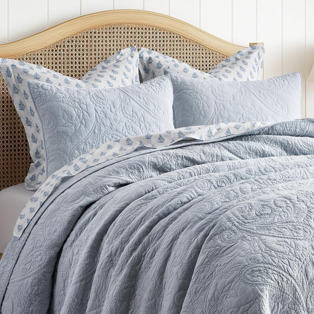 EVERGRACE 100% Cotton Paisley Quilt Set, King Size 3 Piece Set – Prewashed Lightweight Bedspread with 2 Shams, Soft & Breathable Matelasse-Style Quilted Coverlet, Pearl Blue