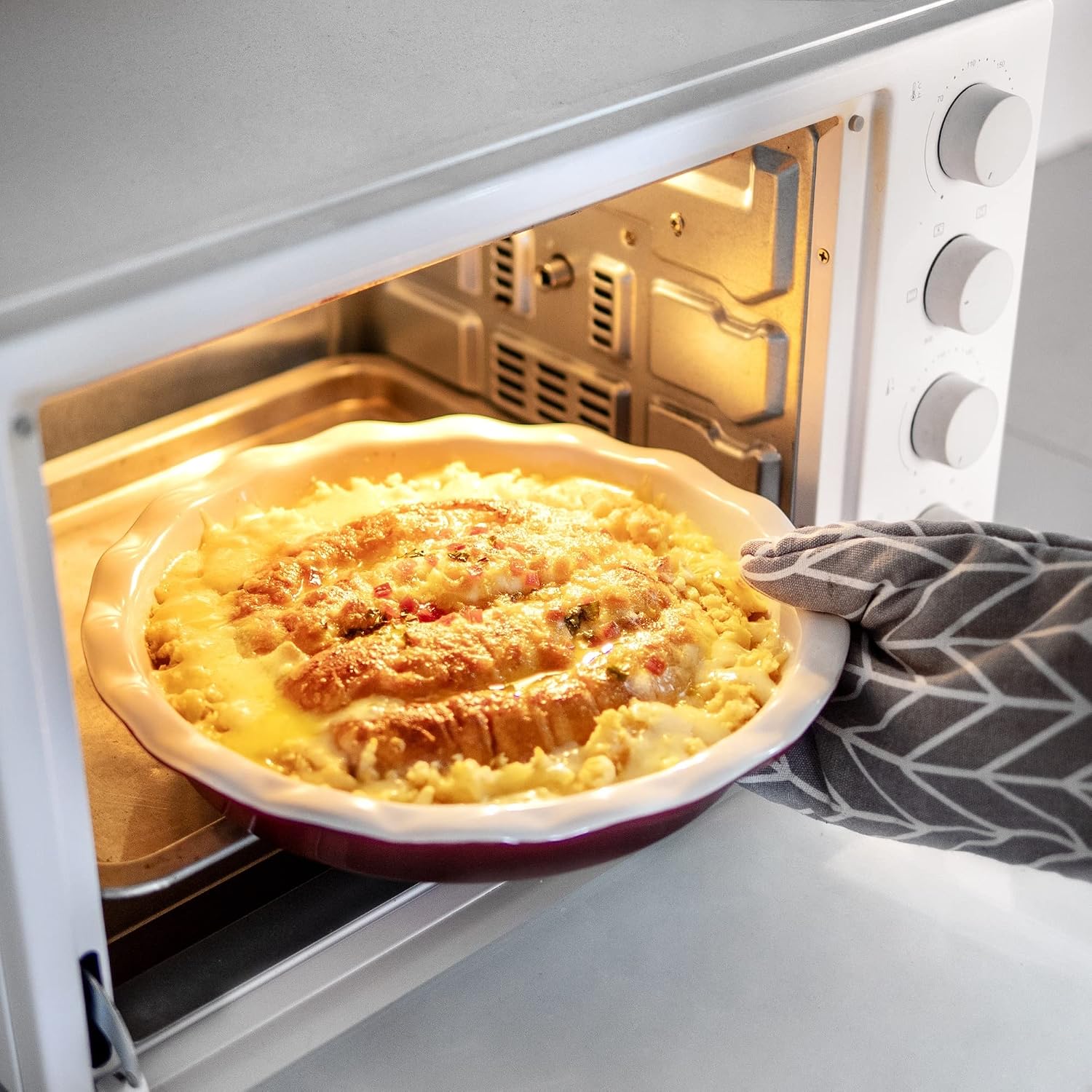 Bakeware Baking Tray Household Crinkle Rim Porcelain Roasting Pan Baking Dish Plate For Pancake,Bbq,Pizza,Fruit Pie,Quiche,Tarts Baking Pan