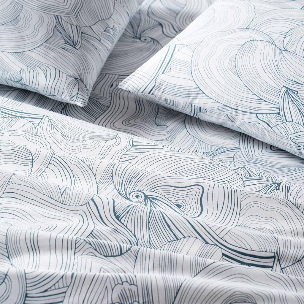 Brooklinen Luxury Percale Sheet Set - 4 Piece 100% Cotton Bed Sheets - 1 Fitted & 1 Flat Sheet, 2 Pillowcases - Cotton Percale Sheets for Hot Sleepers (Queen Size, Oyster in Storm)