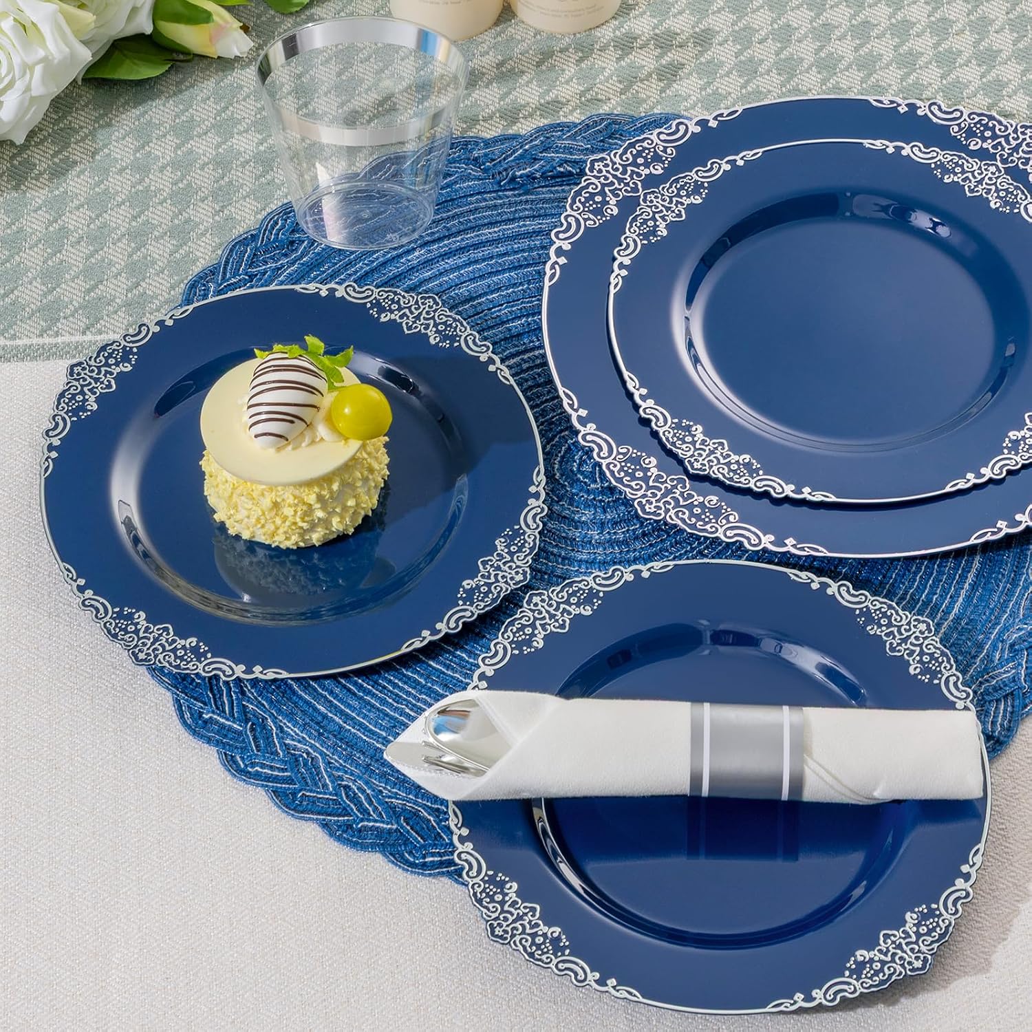 Bestluck 700PCS Navy Blue Plates for 100 Guests, Disposable Dinnerware Sets Include 100 Plastic Plates, 100 Silverwares, 100 Cups, and 100 Pre Rolled Napkins for Party, Wedding and Graduation