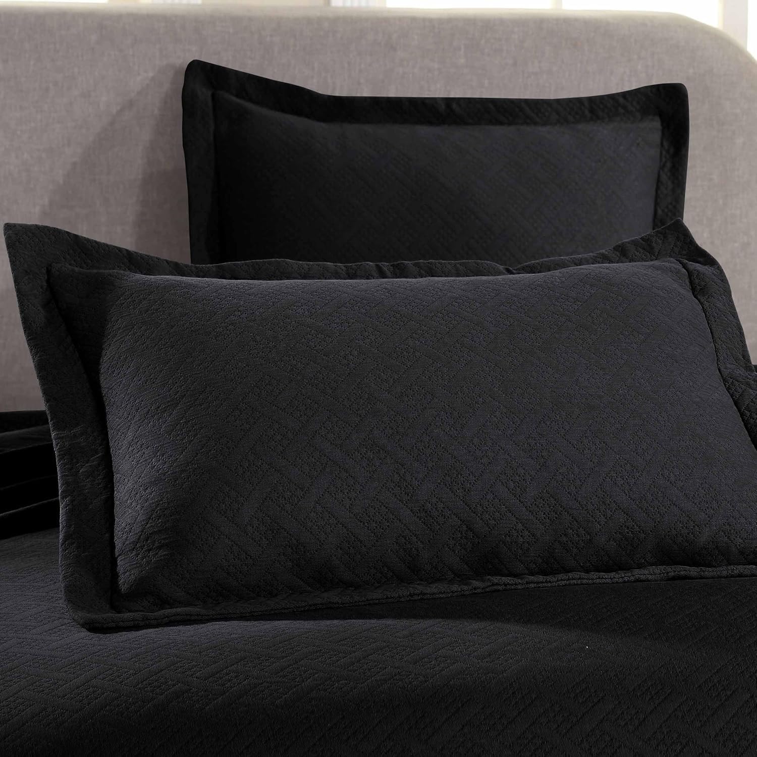 Superior 3 Piece Basketweave Cotton Bedspread Set, Home Bed Decor, Decorative Bed Spread, 2 Pillow Shams, Medium Weight Blanket, Matelasse Coverlet Bedding, Geometric Lattice Pattern, Queen, Black