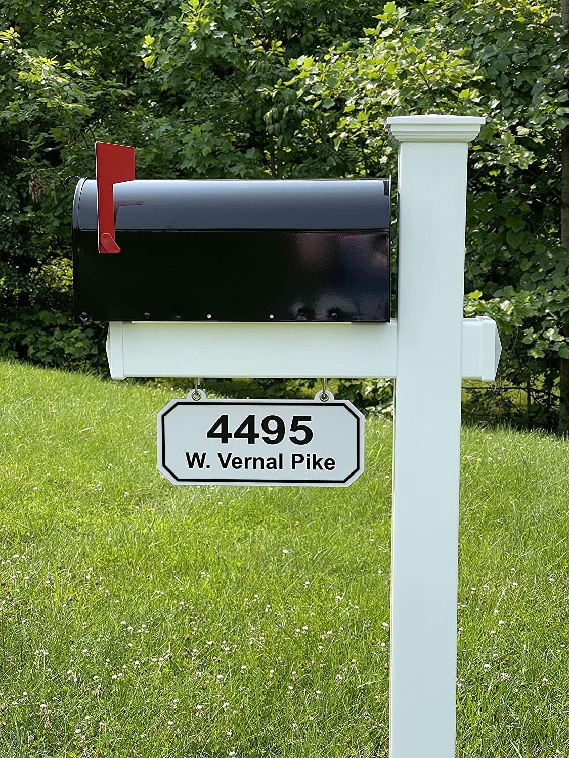 The Harrison Vinyl/PVC Mailbox Post - White (Includes Mailbox)