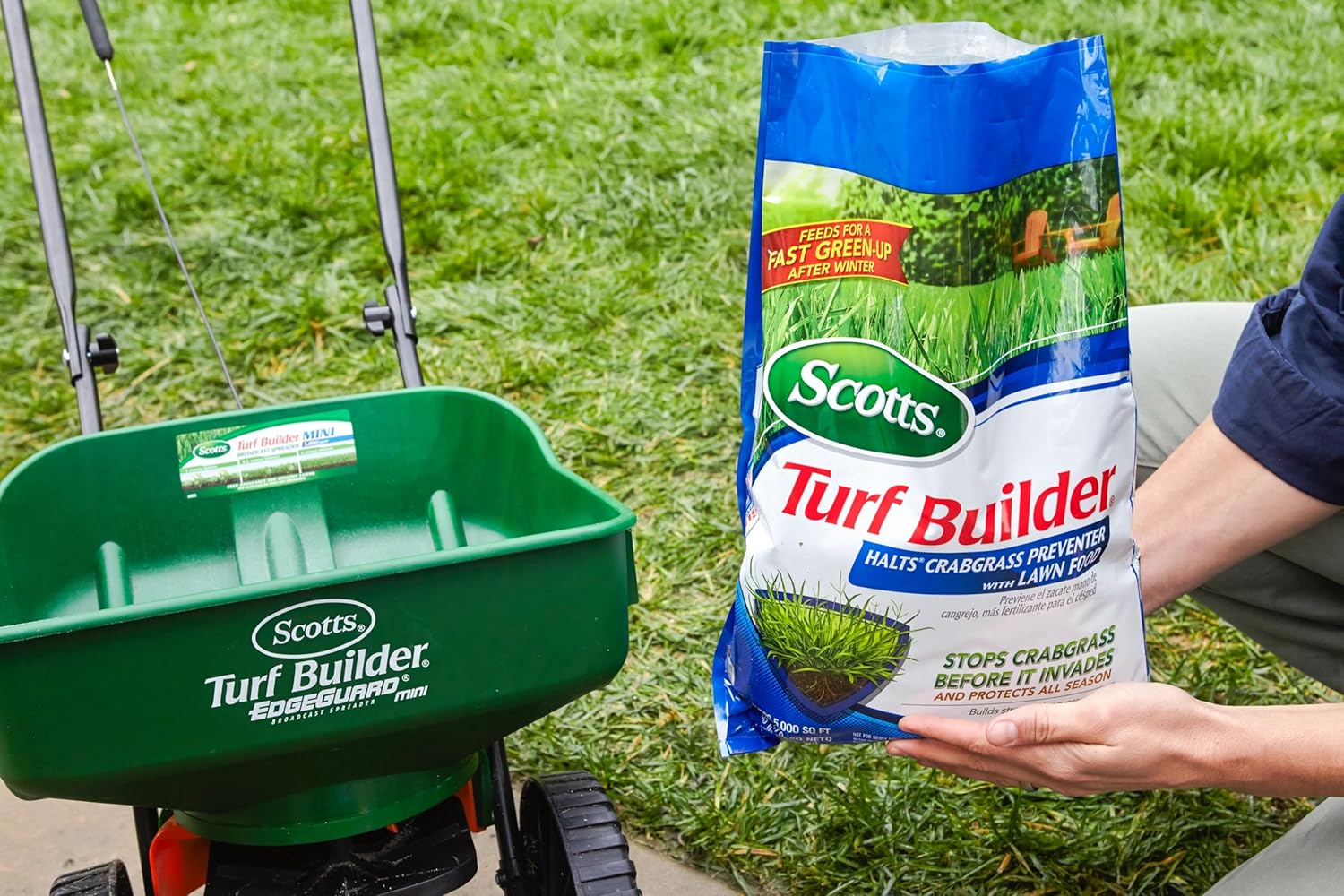 Scotts Turf Builder Halts Crabgrass Preventer with Lawn Food - Pre-Emergent Weed Killer, Lawn Fertilizer, 5,000 sq. ft., 13.35 lbs. (2-Pack)