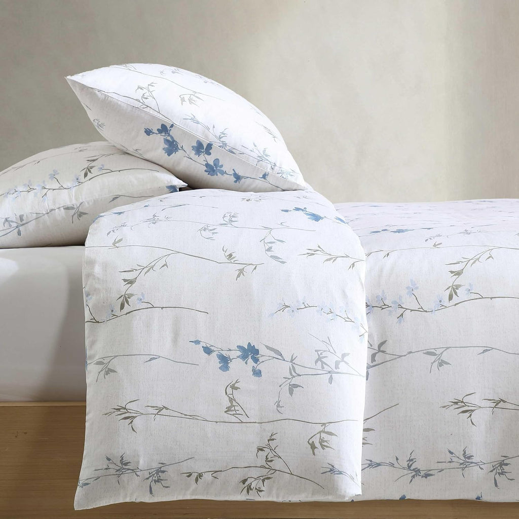 Calvin Klein - Queen Duvet Cover Set, 100% Reversible Cotton Floral Bedding with a Naturally Soft Feel, Floral Bed Set with Matching with Matching Pillowcases (Wildflower Beige)