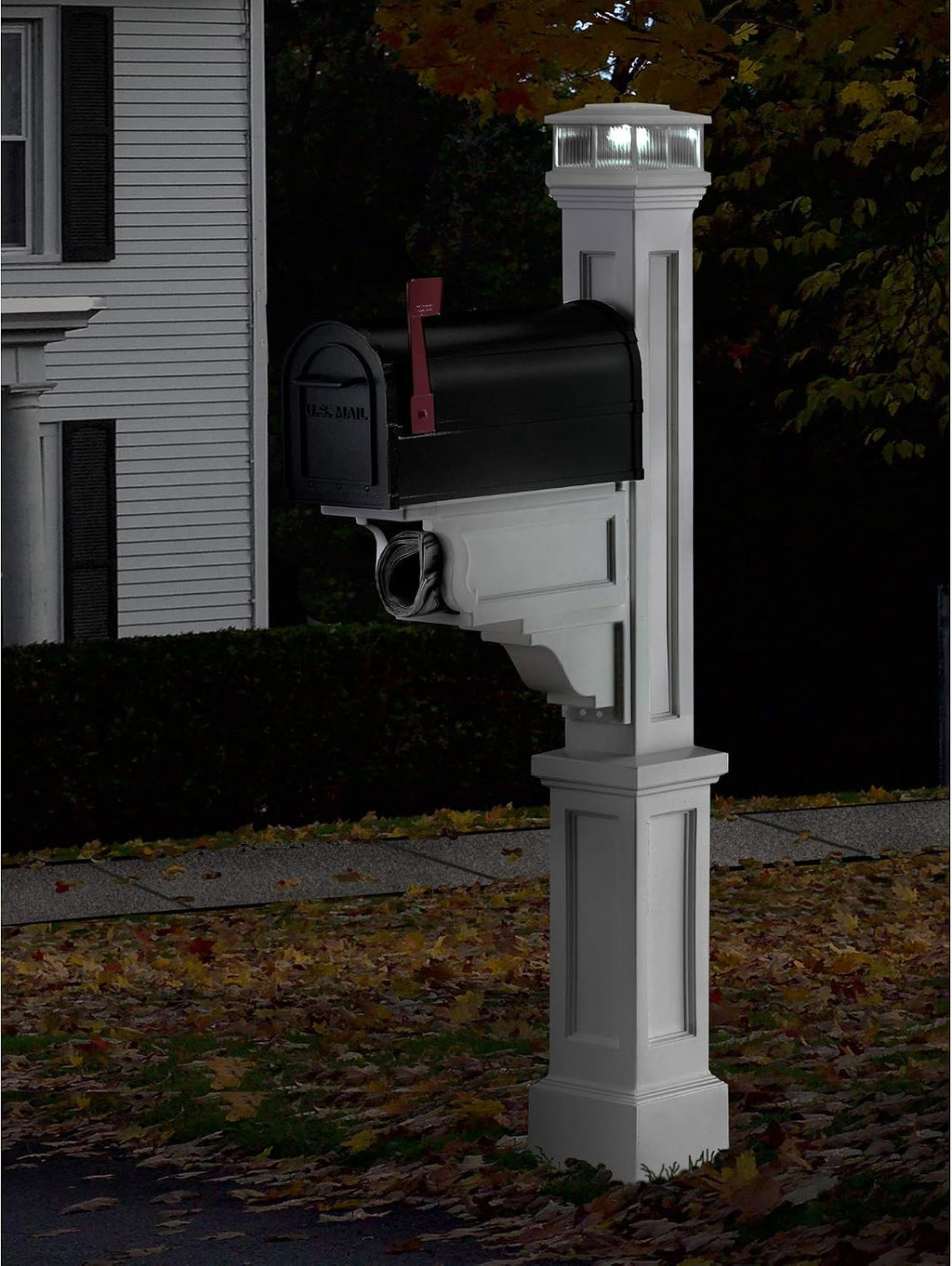 Mayne 580B00000 Newport Plus Mail Post, 25x8, White & LZM-625-WH Light Solar Cap-White