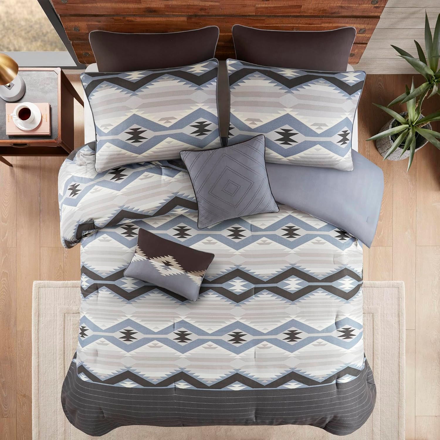 Woolrich Cal King Comforter Set, Southwestern Aztec 8 Piece Bedding Set, Oversized All Season Down Alternative Comforter with Shams, Euro Shams, Decorative Pillows & Bedskirt, Rustic Cabin, Blue