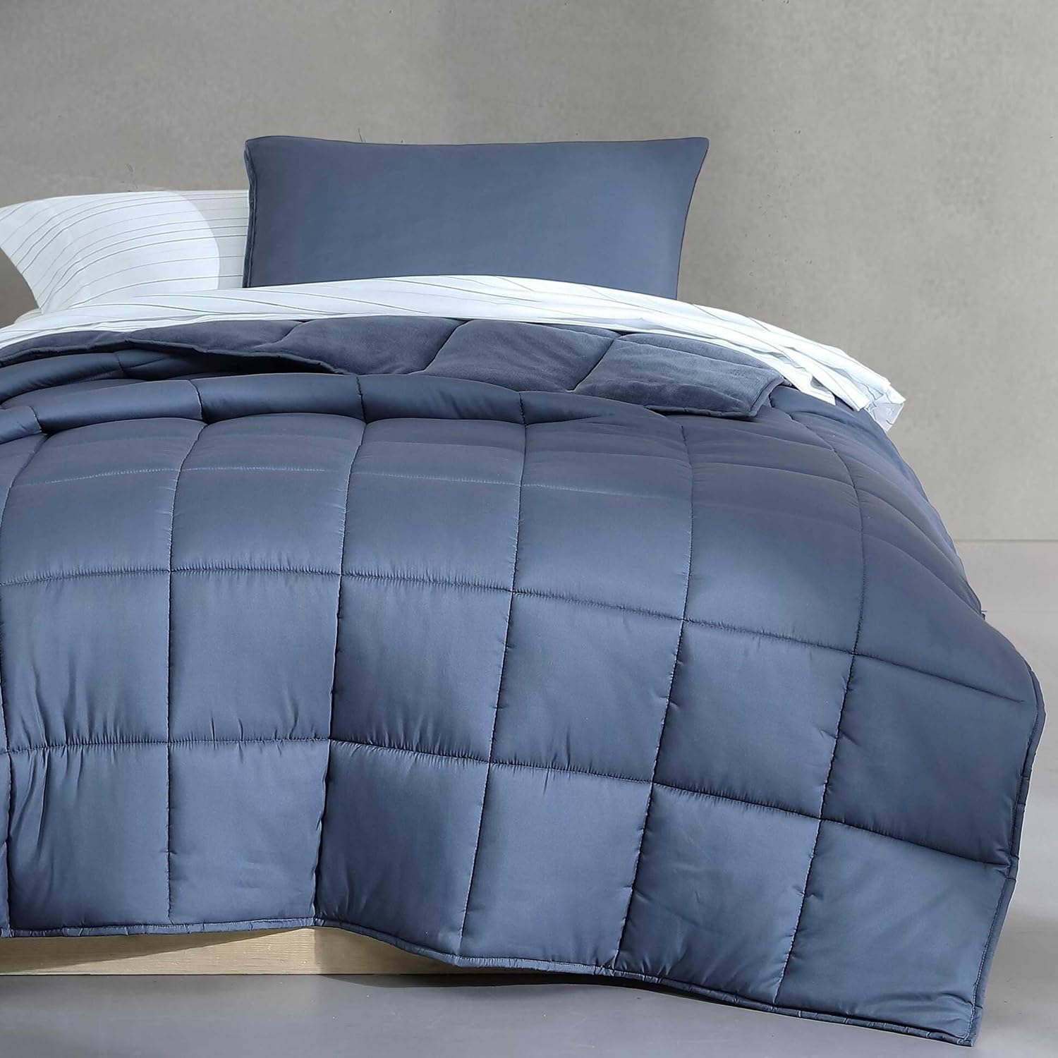 Calvin Klein - Twin/Twin XL Bonus Comforter Set, Reversible Bedding with Matching Bed Sheets, Pillowcase & Sham, Dorm Essentials (Blue)