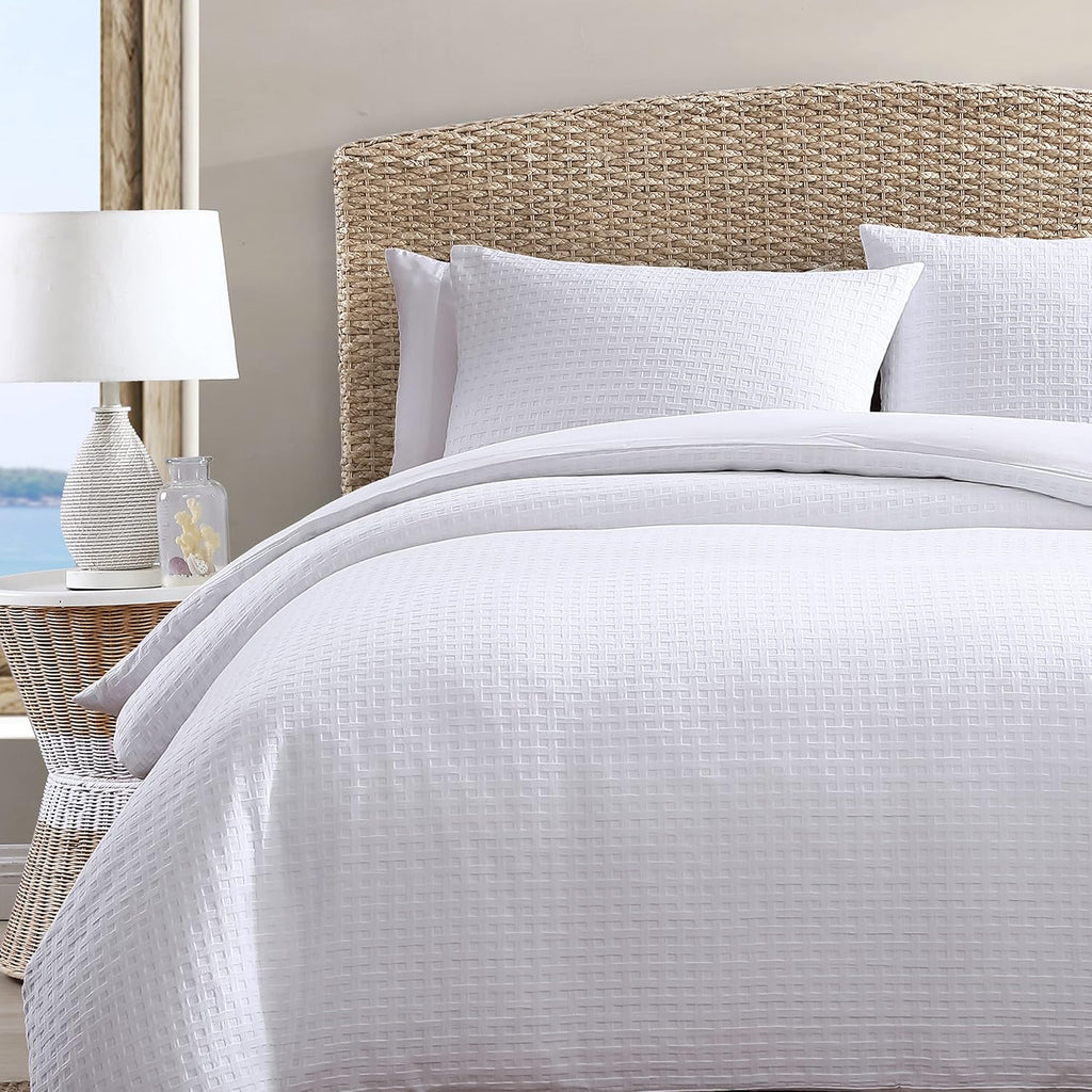 Tommy Bahama - Queen Comforter Set, Soft Cotton Bedding Set with Matching Shams, Medium Weight & Ideal for All Seasons (Basketweave White, Queen)
