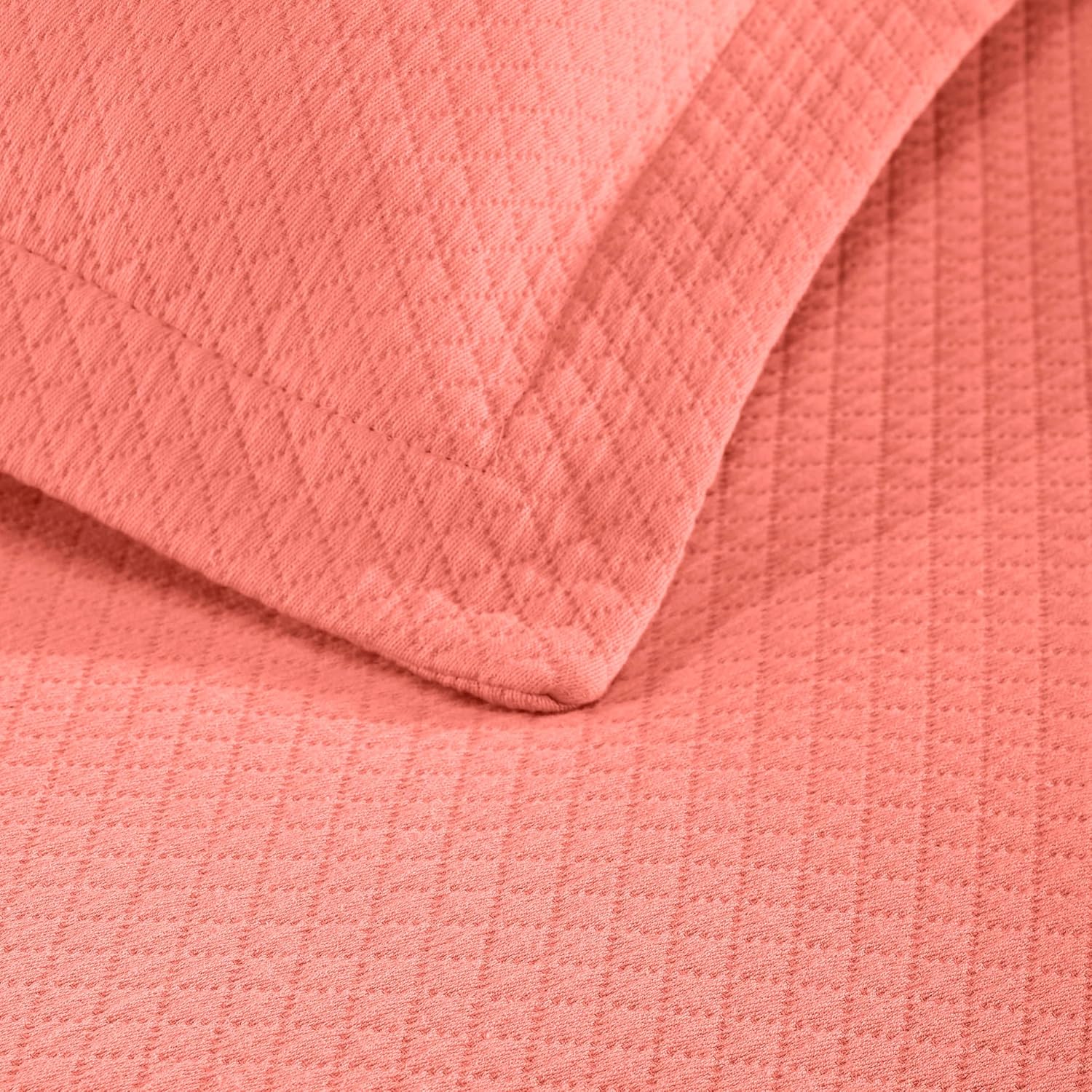 Superior Solitaire Cotton 3 Piece Bedspread Set, Home Bed Decor, Decorative Textured Bed Spread, 2 Pillow Shams, Airy Blanket, Matelasse Coverlet Bedding, All-Season Accent Blanket, Queen, Coral