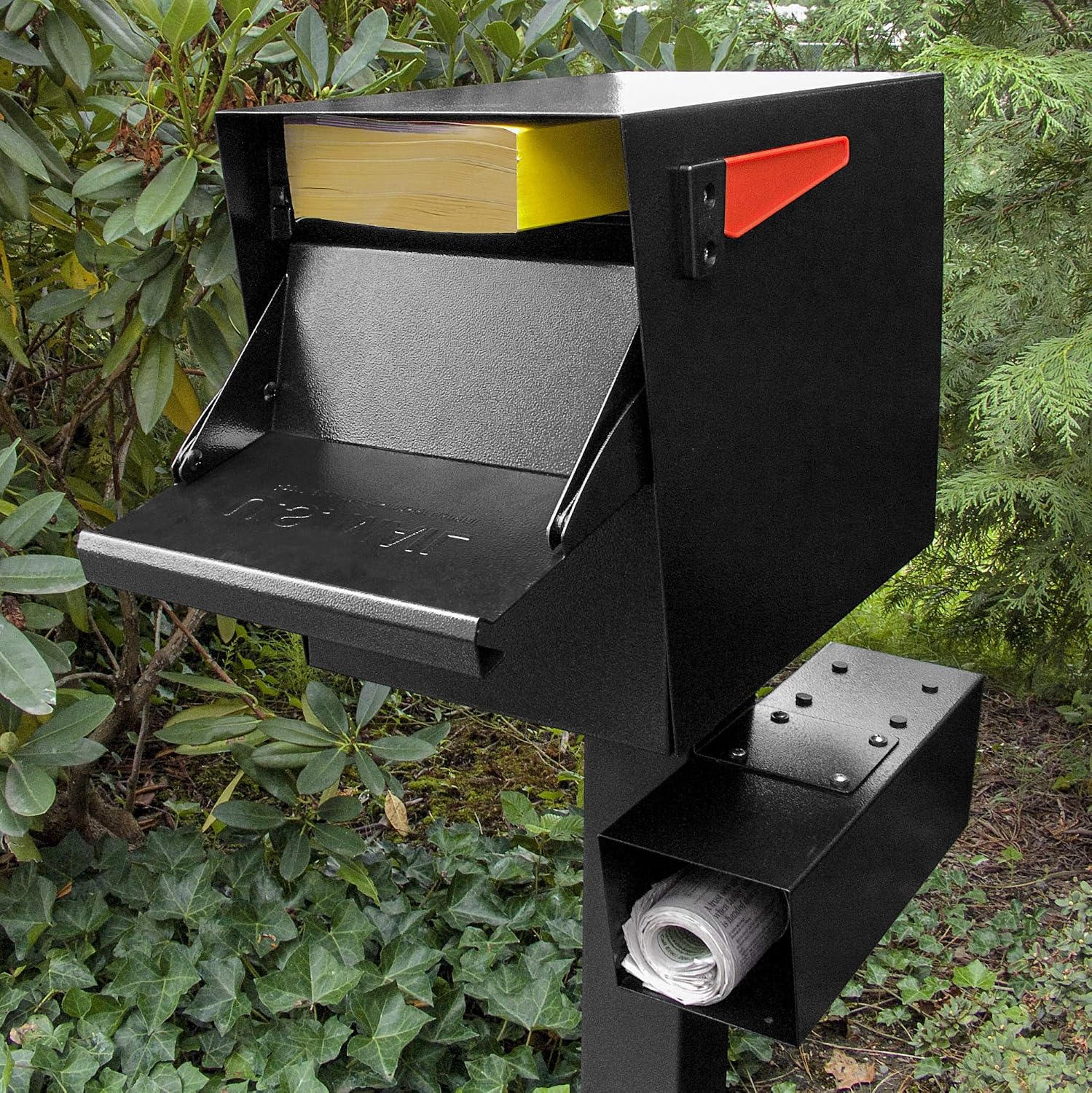 Mail Boss 7206 Package Master Curbside Locking Security Mailbox | Black,Medium