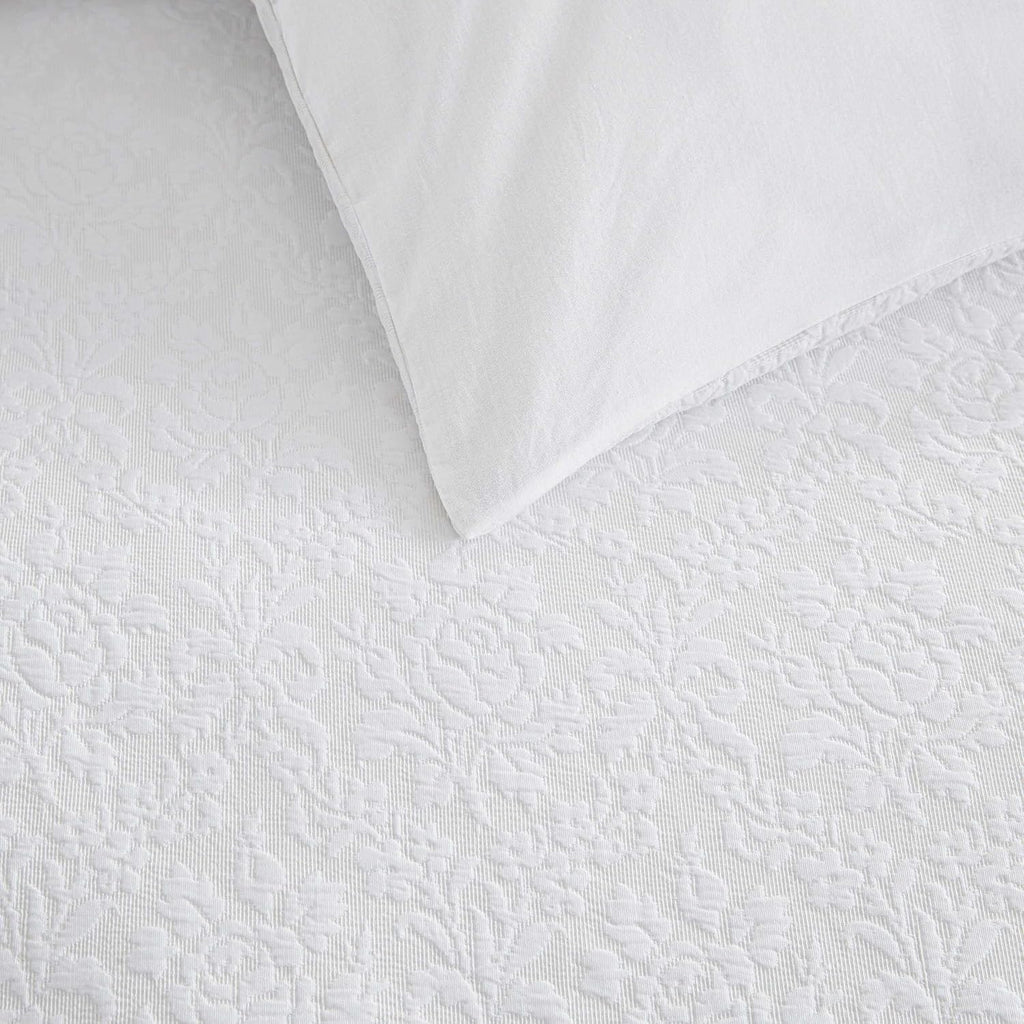 Martha Stewart - Queen Comforter Set, Naturally Soft Cotton-Rich Jacquard Bedding w/Matching Pillowcases, Textured 3 Piece Bed Set (Garden Trellis White)