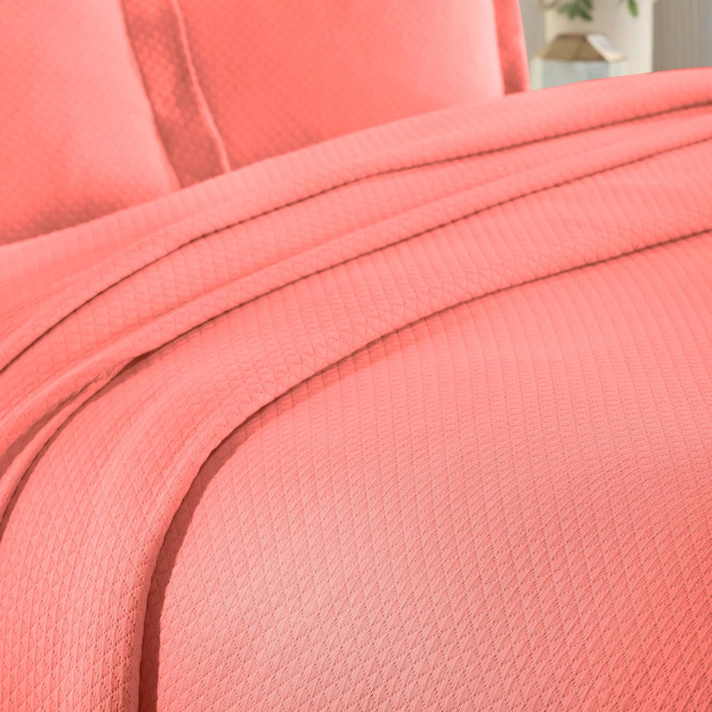 Superior Solitaire Cotton 3 Piece Bedspread Set, Home Bed Decor, Decorative Textured Bed Spread, 2 Pillow Shams, Airy Blanket, Matelasse Coverlet Bedding, All-Season Accent Blanket, Queen, Coral