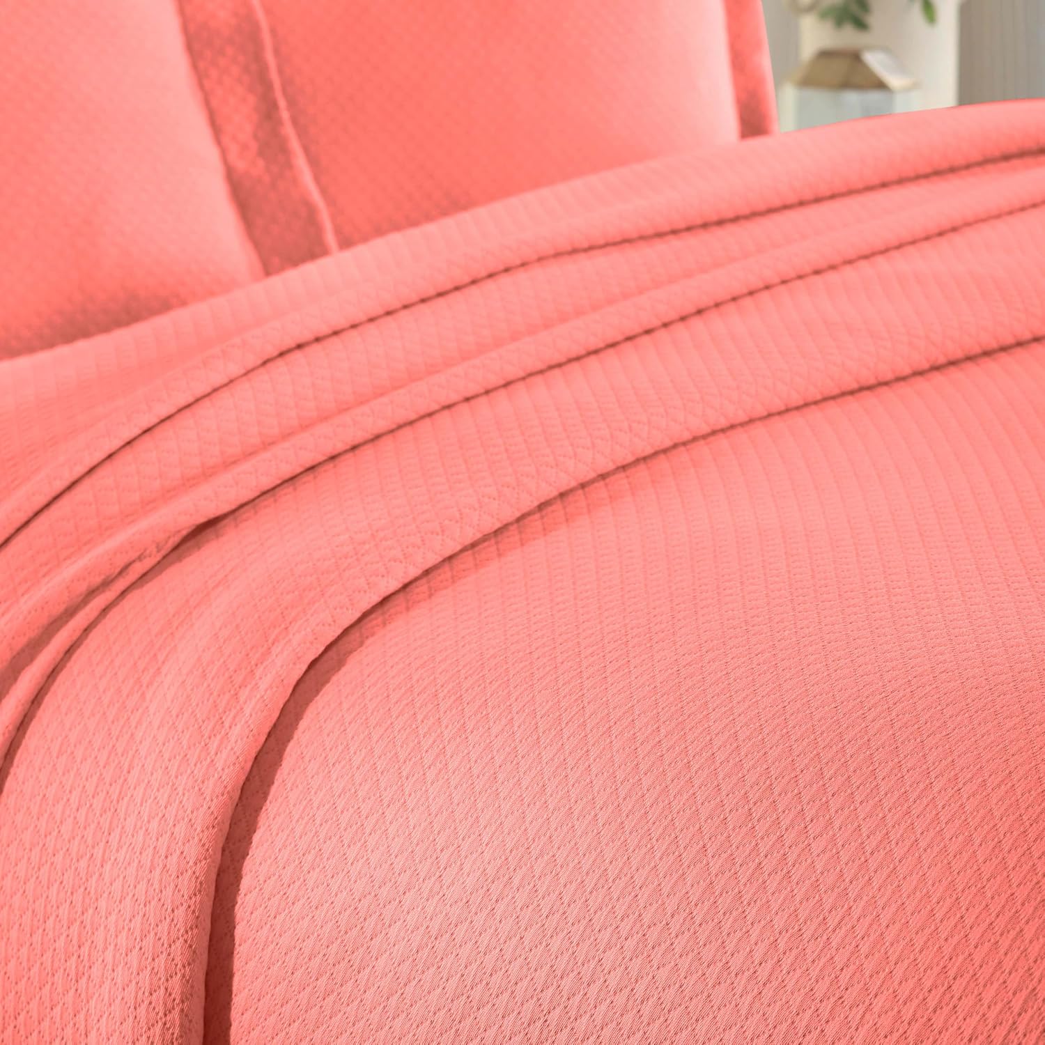 Superior Solitaire Cotton 3 Piece Bedspread Set, Home Bed Decor, Decorative Textured Bed Spread, 2 Pillow Shams, Airy Blanket, Matelasse Coverlet Bedding, All-Season Accent Blanket, Queen, Coral