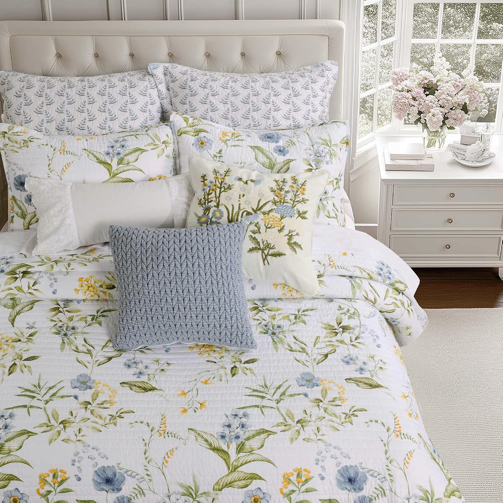 Levtex Home Viviana Blue Reversible Twin/Twin XL Quilt Set (68x86in) with 1 Pillow Sham (26x20in) - Floral - Blue, Green, White - 100% Cotton Twin Size Quilt Bedding Set - Lightweight, Soft