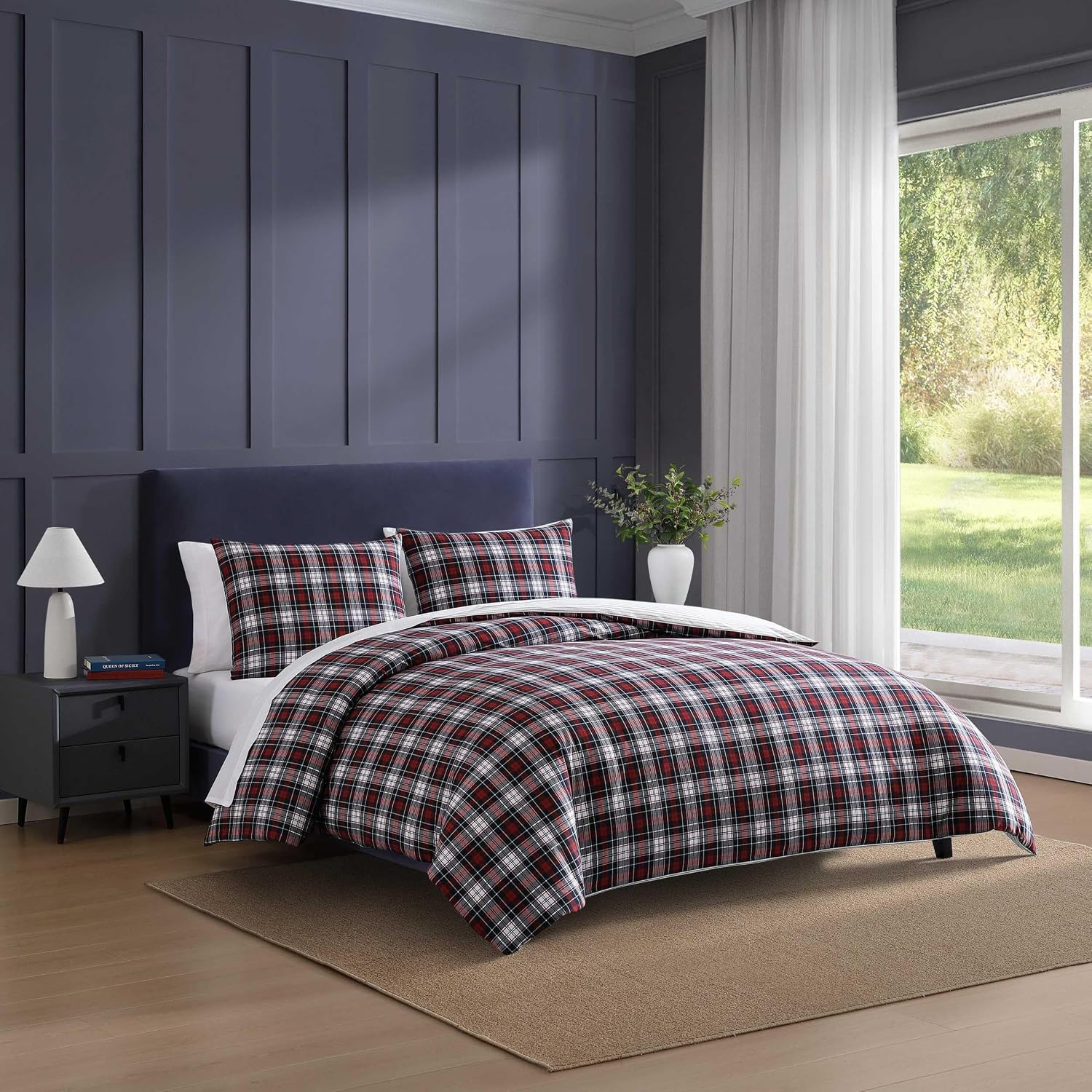 Tommy Hilfiger - Twin Comforter Set, Reversible Yard-Dyed Cotton Bedding with Matching Sham, Medium Weight, Oeko-Tex Certified, Dorm Essentials (Essential Tartan Red)