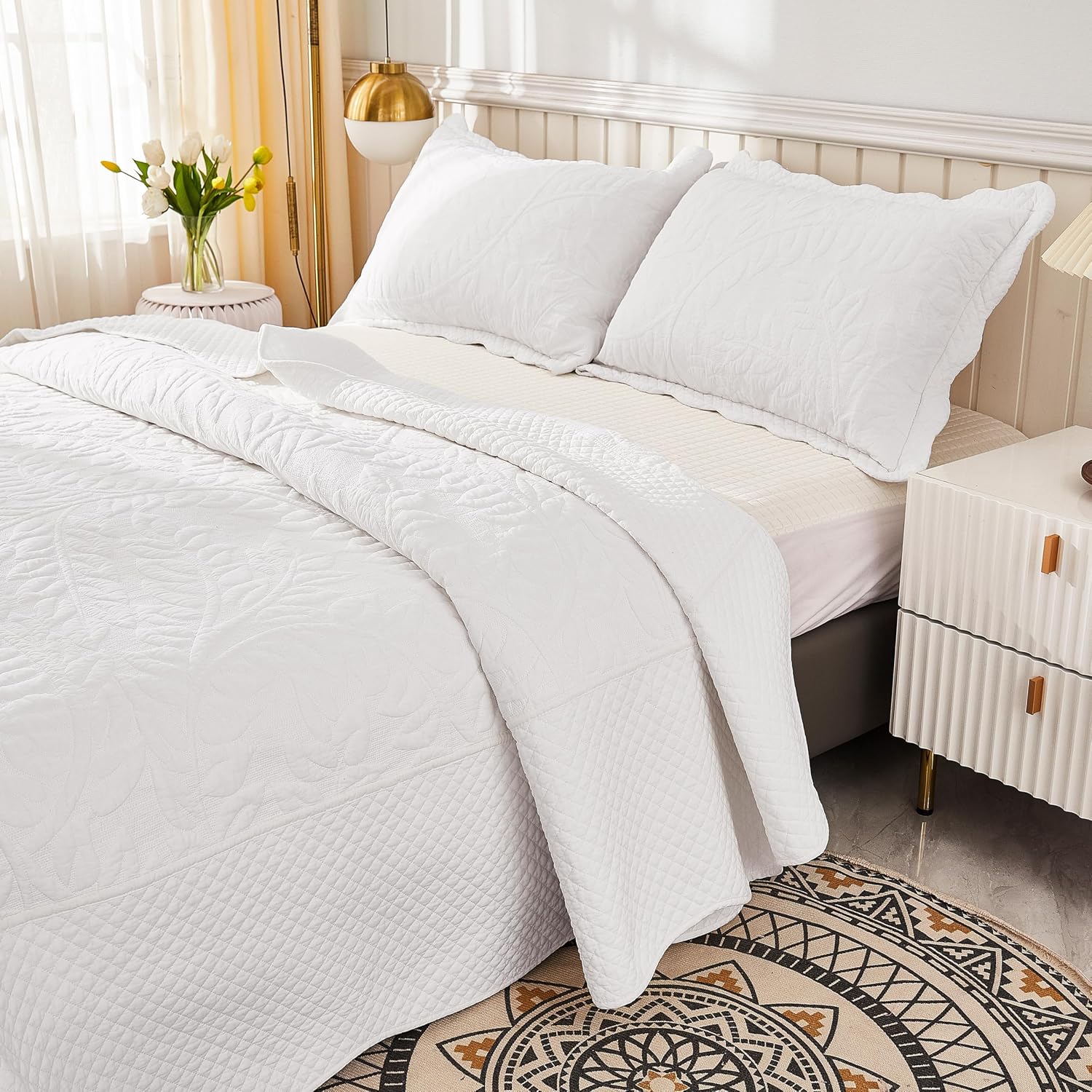 MarCielo 3-Piece 100% Cotton Oversized Bedspread Lightweight Quilt Coverlet Embroidery Farmhouse Bedding Set T0 (Bright White, Oversized Queen (100'x106'))
