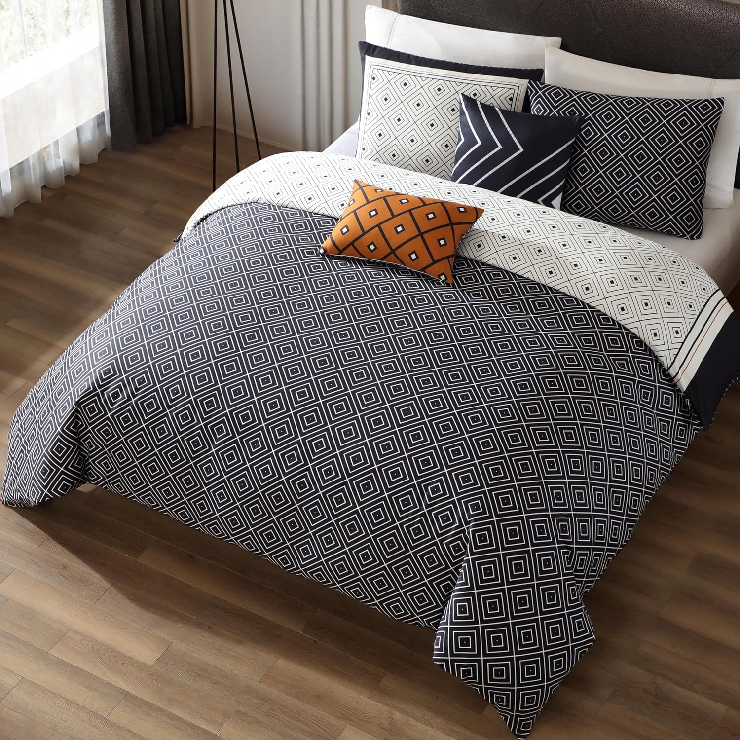 Bebejan Luxury Queen Comforter Set Black & White Geometric - 5 Piece Reversible Bedding Set, 100% Cotton Sateen, Soft Breathable All Season Bed Comforter (1 Comforter, 2 Shams & 2 Pillows)